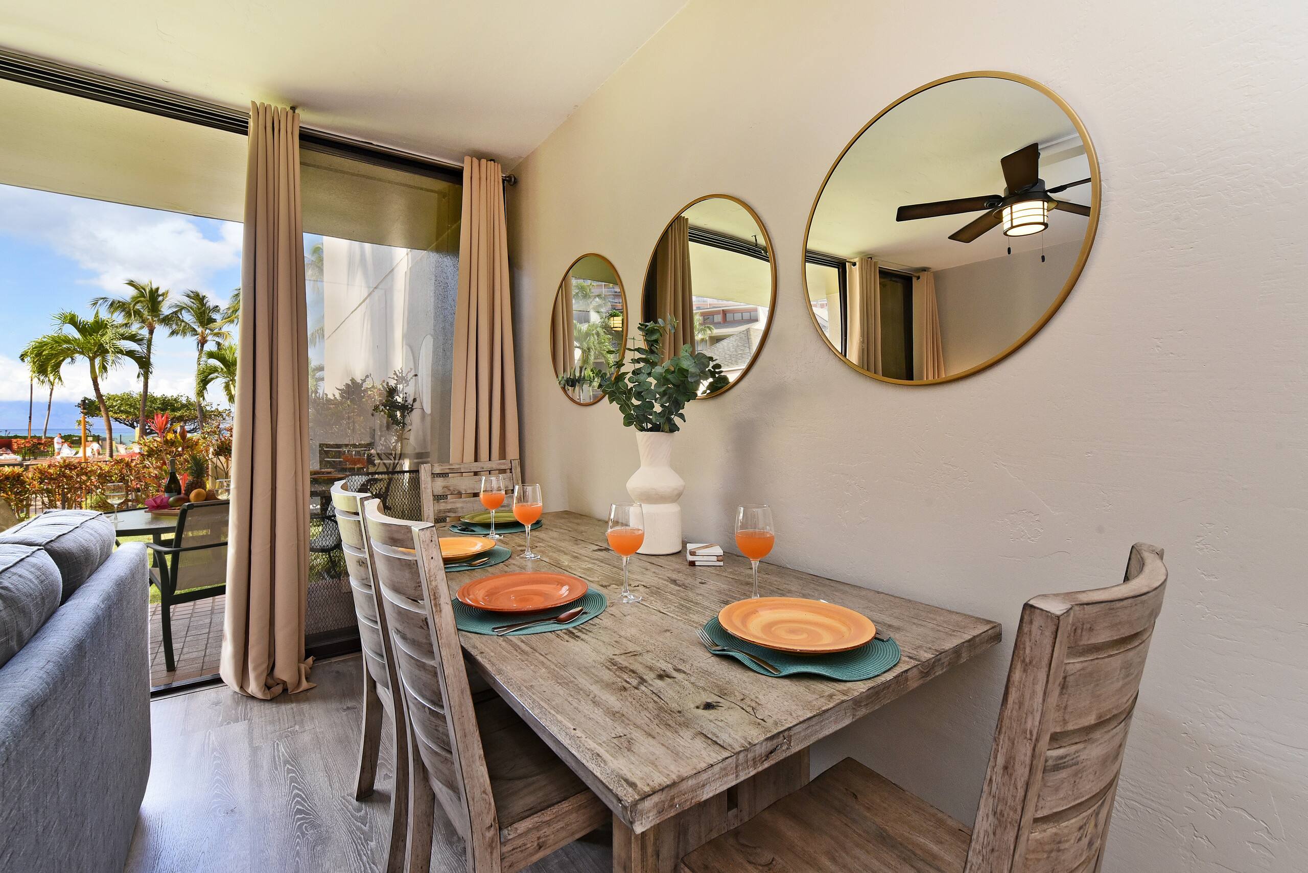 Condo in Lahaina · ★4.7 · 2 bedrooms · 4 beds · 2 baths - Image 11