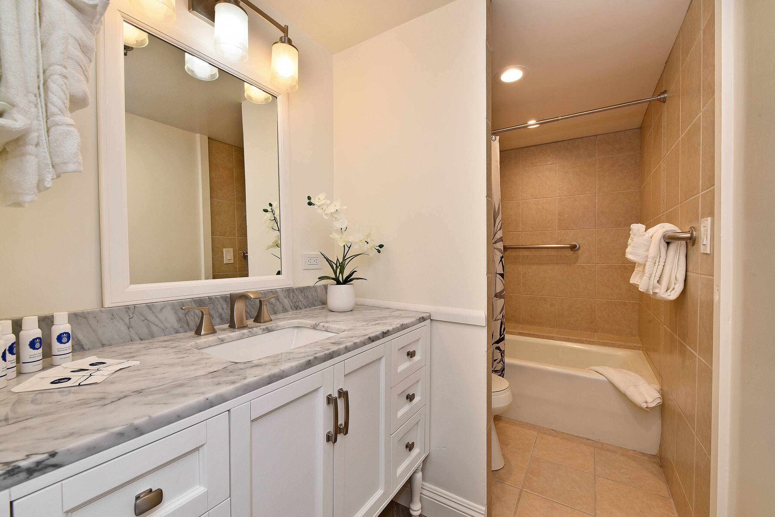 Condo in Lahaina · ★4.7 · 2 bedrooms · 4 beds · 2 baths - Image 21