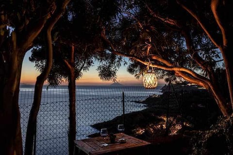 Villa Aurelia overlooking the sea, 500m from the beach, with wi-fi and A /