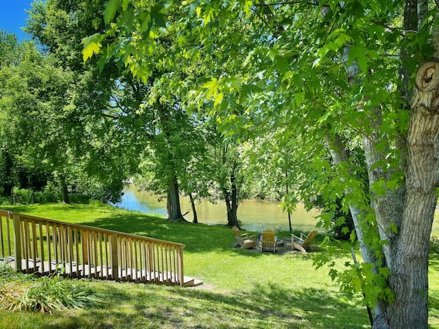 Fredrock Glampground managed Airbnb listing 2