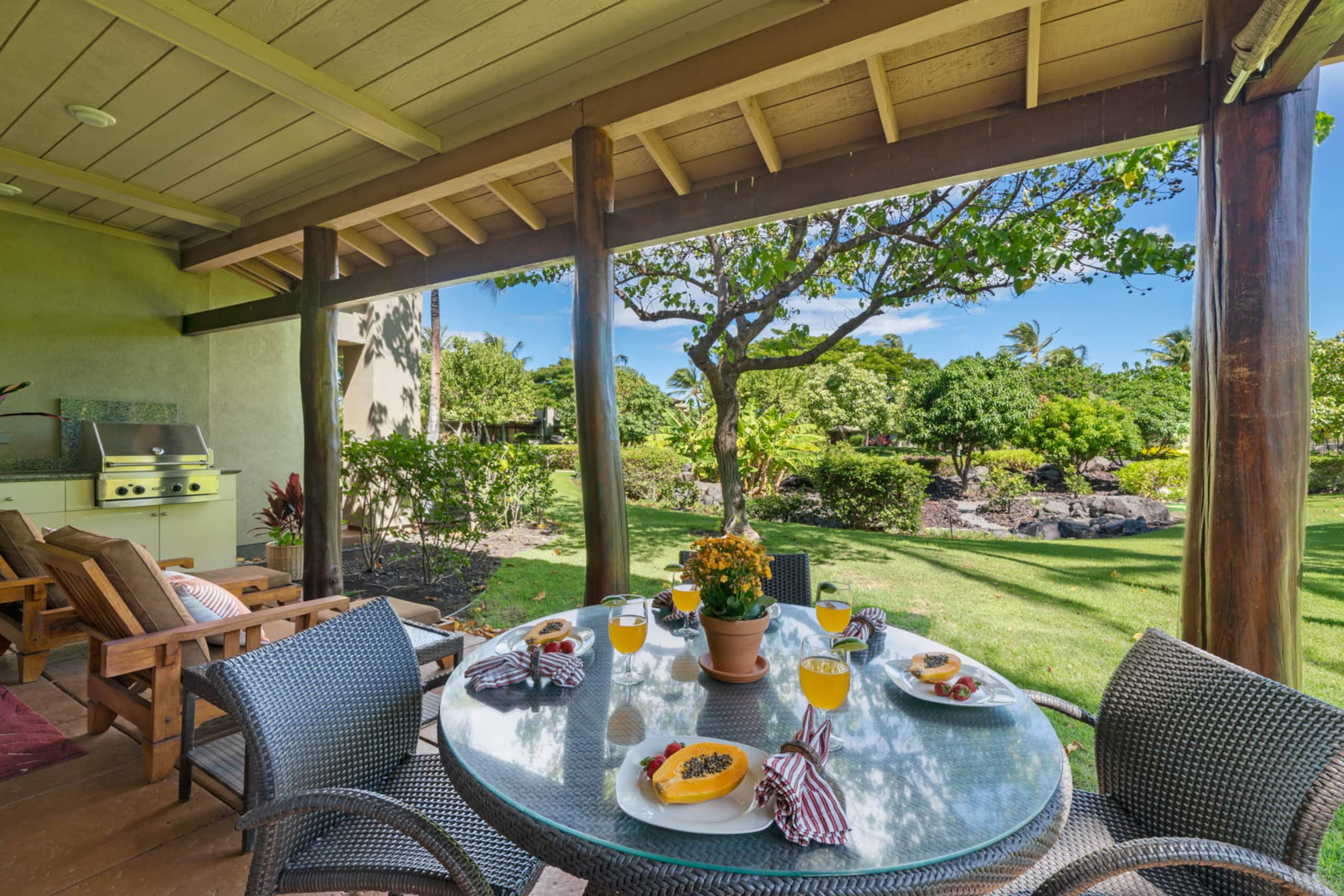 Townhouse in Waimea · ★4.96 · 3 bedrooms · 4 beds · 2.5 baths - Image 1