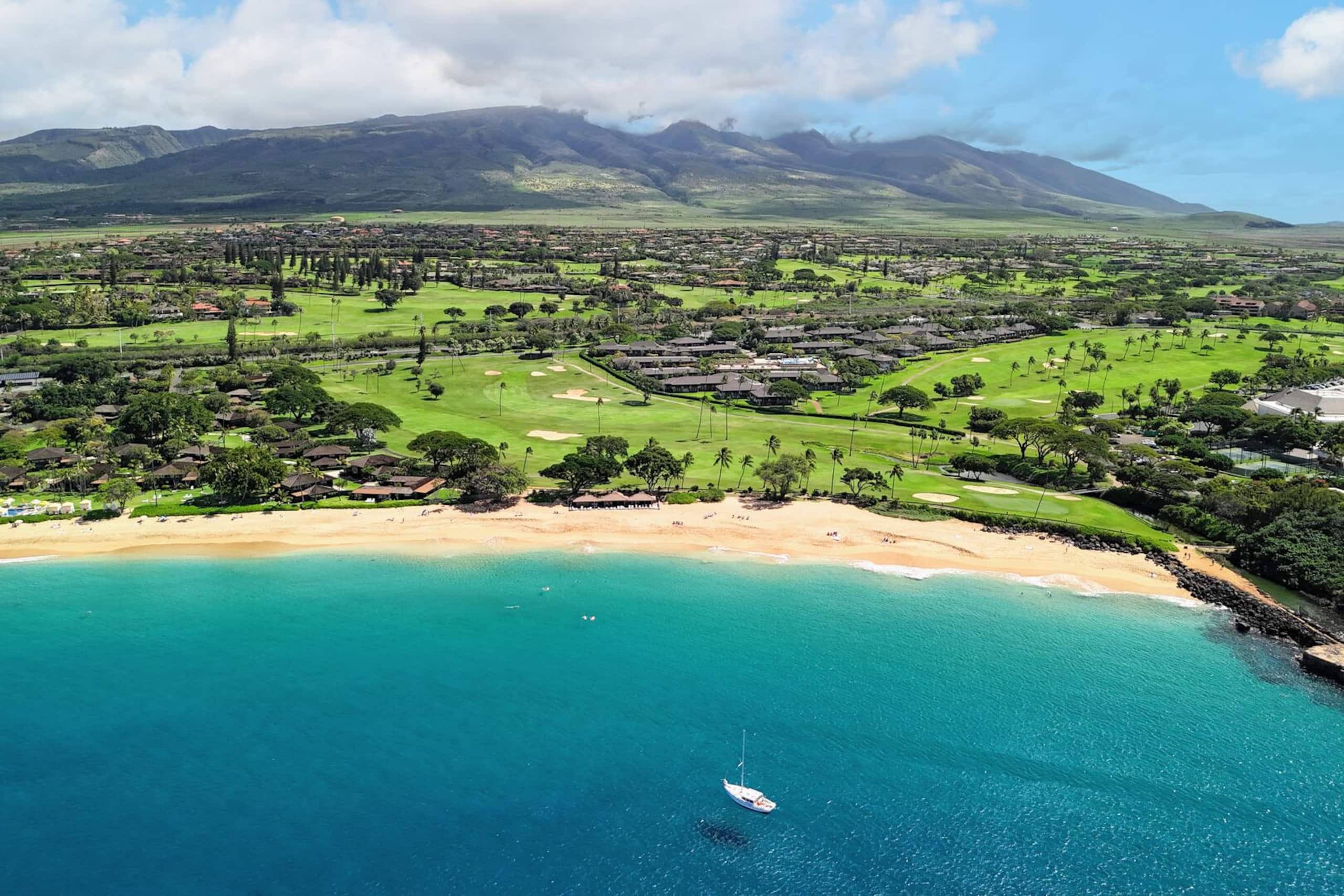 Condo in Kihei · ★4.57 · 1 bedroom · 2 beds · 1 bath - Image 24