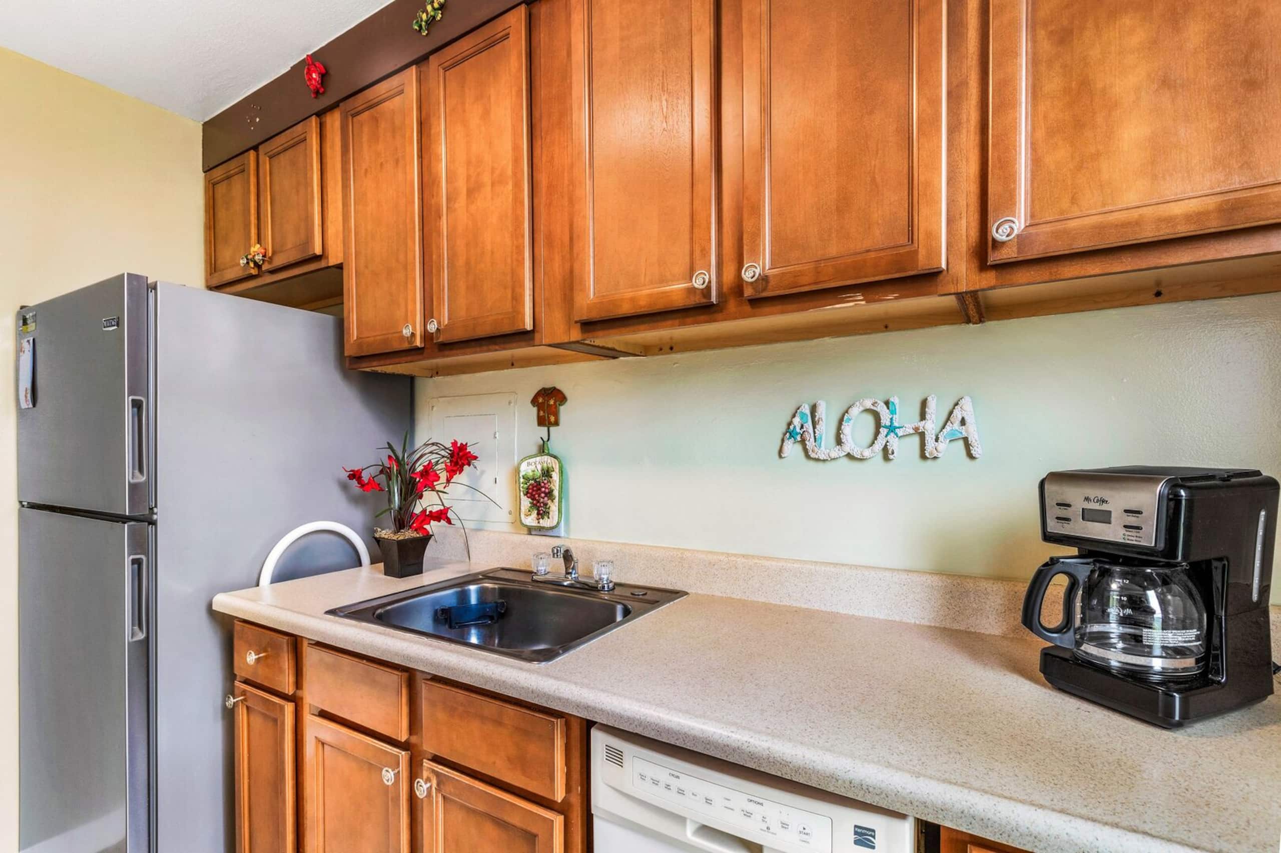 Condo in Kihei · ★4.57 · 1 bedroom · 2 beds · 1 bath - Image 8