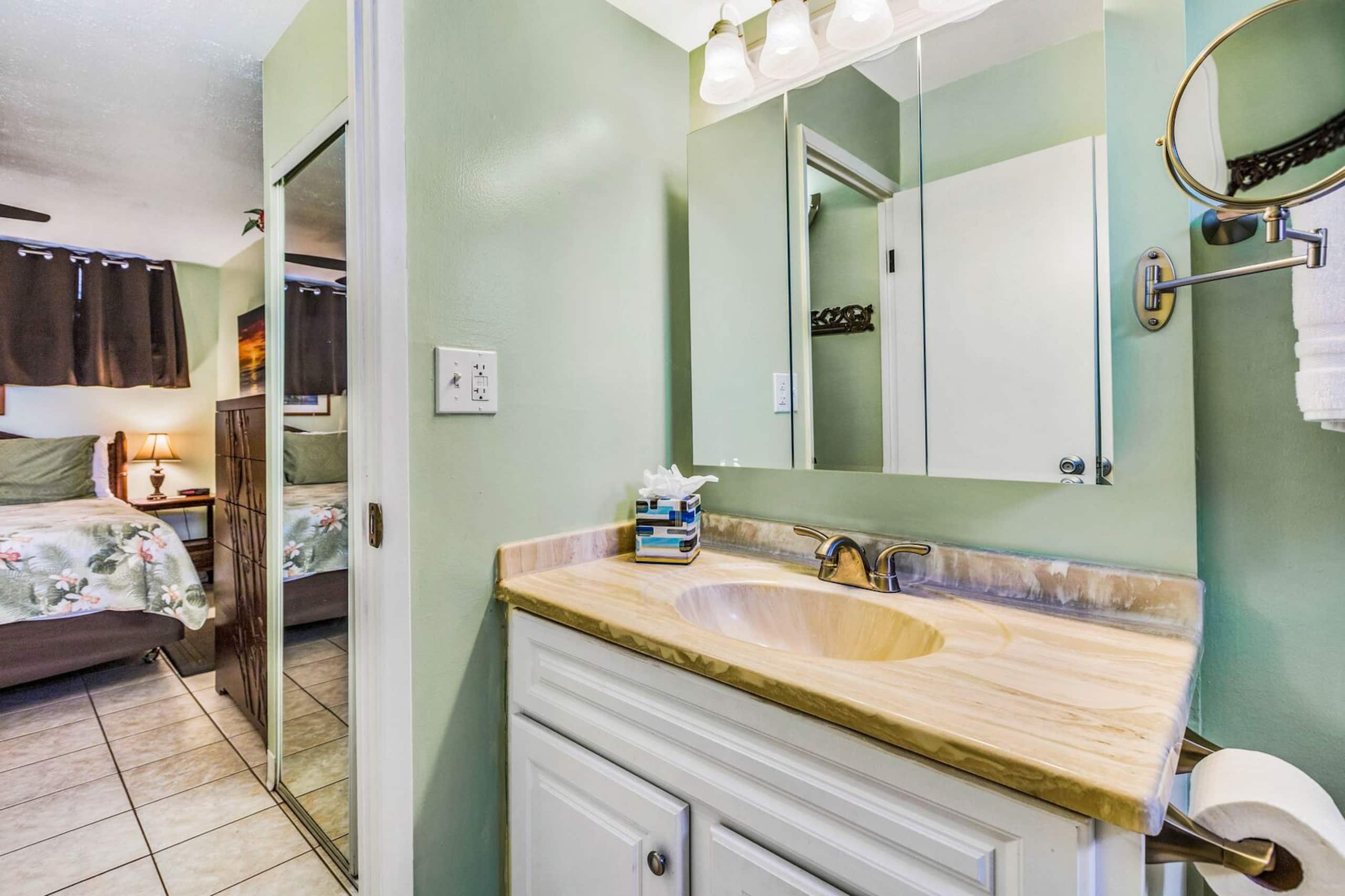 Condo in Kihei · ★4.57 · 1 bedroom · 2 beds · 1 bath - Image 20