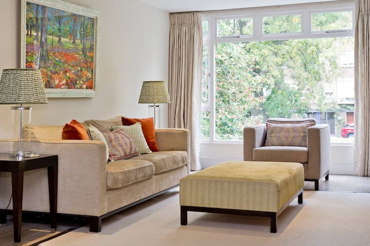 4 Bedroom House, Holland Park gallery image 5