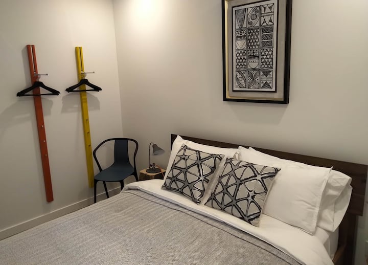 Chambre # 2 - Lit queen size