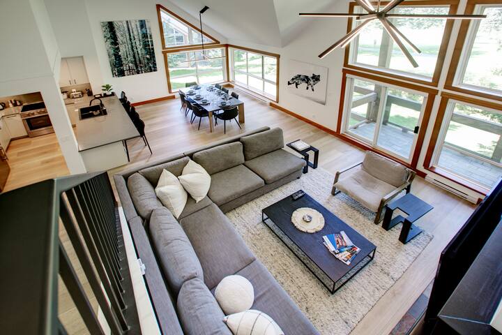 Mountain Moments Property Management managed Airbnb listing 3