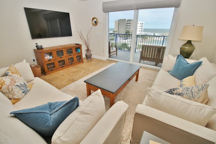 Oceanview Condo That's Perfect For Families! - Edgewater, FL