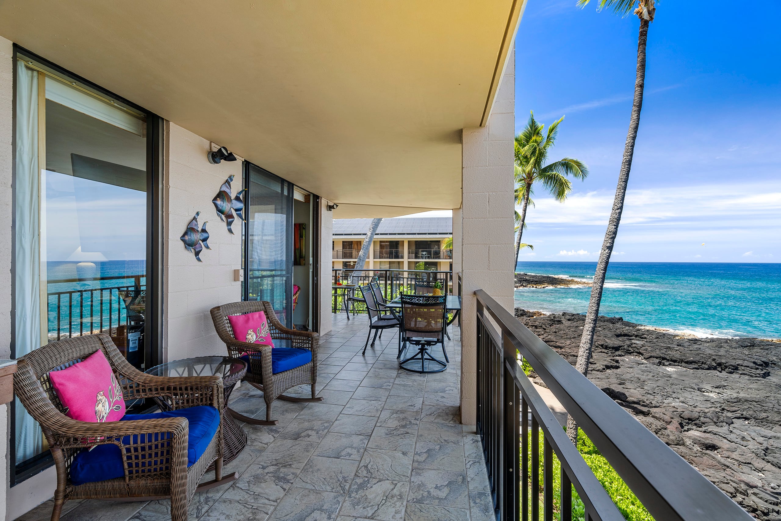Condo in Kailua-Kona · ★4.86 · 2 bedrooms · 3 beds · 2 baths - Image 22