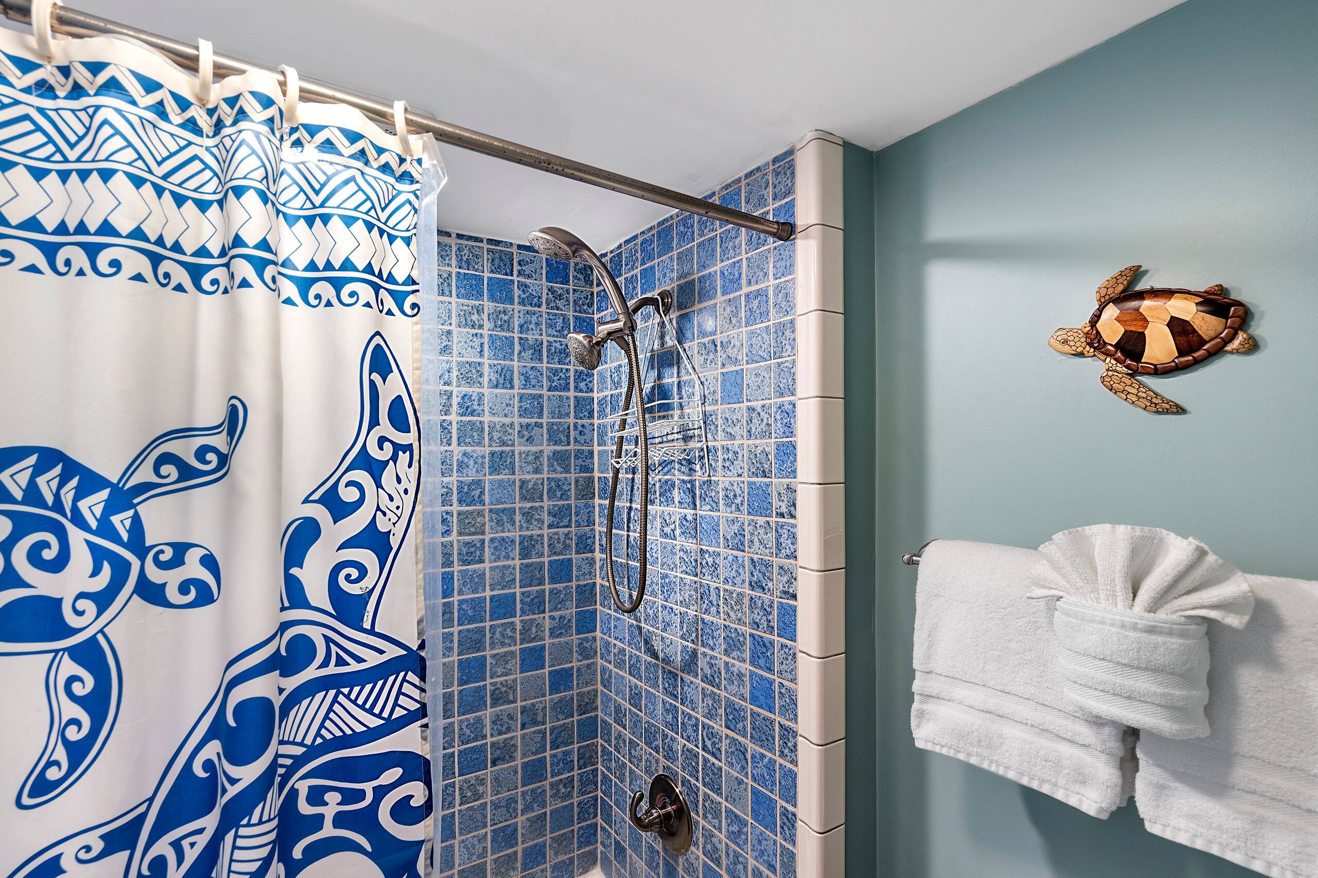Condo in Kailua-Kona · ★4.86 · 2 bedrooms · 3 beds · 2 baths - Image 20