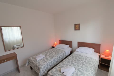 Top performing Airbnb: Apartments with pool Albina - Apartment with pool in Valica