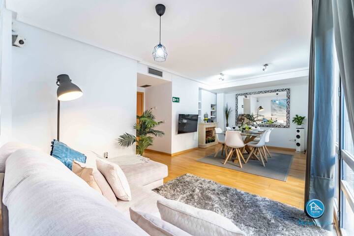 Villa Deluxe Madrid Center gallery image 2