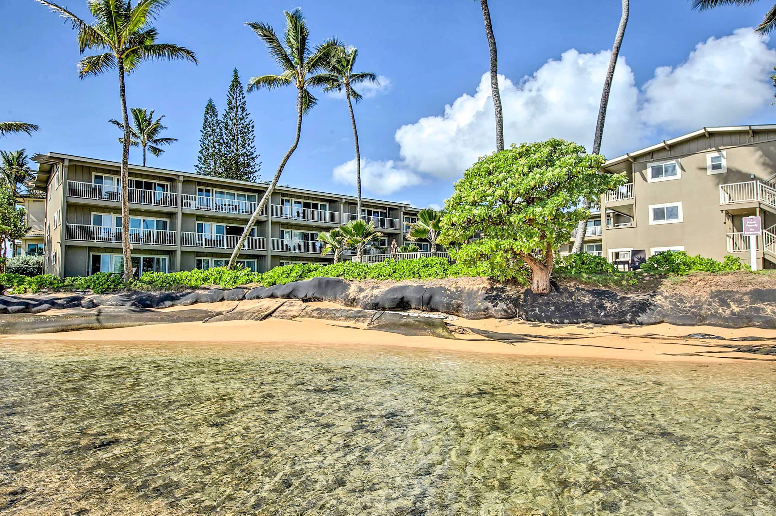 Condo in Kapaa · ★4.77 · 2 bedrooms · 2 beds · 1 shared bath - Image 32
