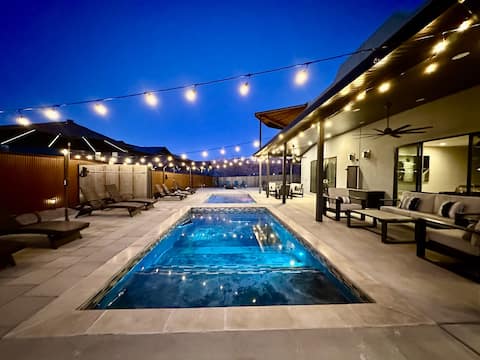 Exclusive Retreats 6 Bedroom Suites + Private Pool
