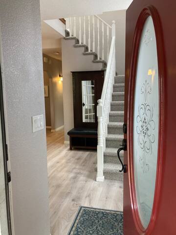 Cora Street Retreat – 2 bedroom in Portland gallery image 5