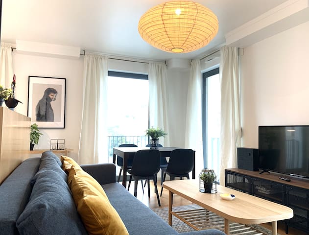 MM3 Modern & Comfortable | Castle View & Free Park