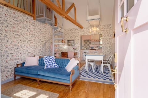 Whimsical Alice in Wonderland Cottage | Poconos
