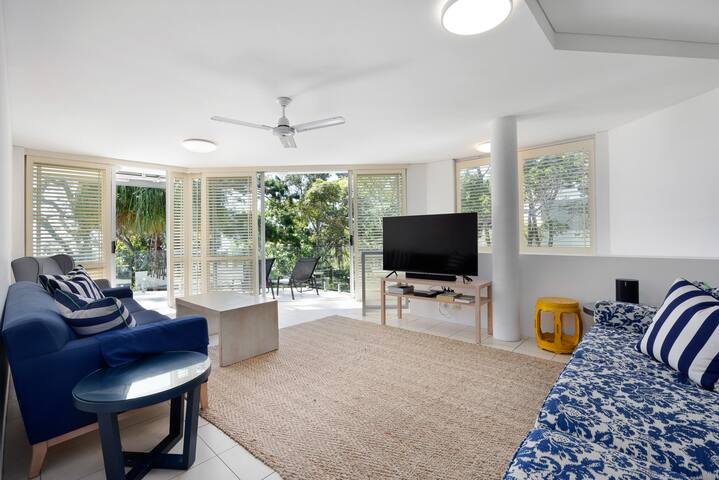 Kareka: Little Cove Serenity with Pool gallery image 5