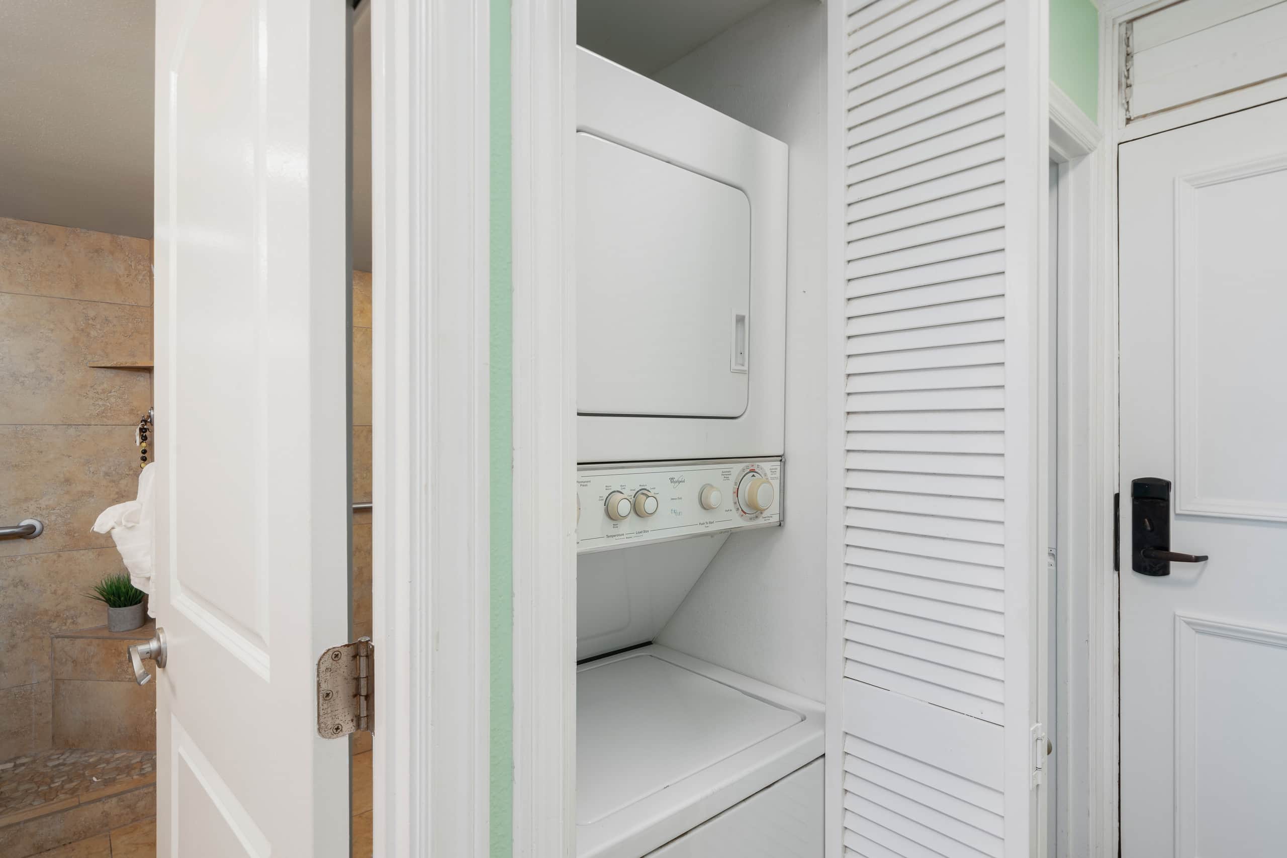 Condo in Lahaina · ★4.71 · 1 bedroom · 2 beds · 1 bath - Image 25
