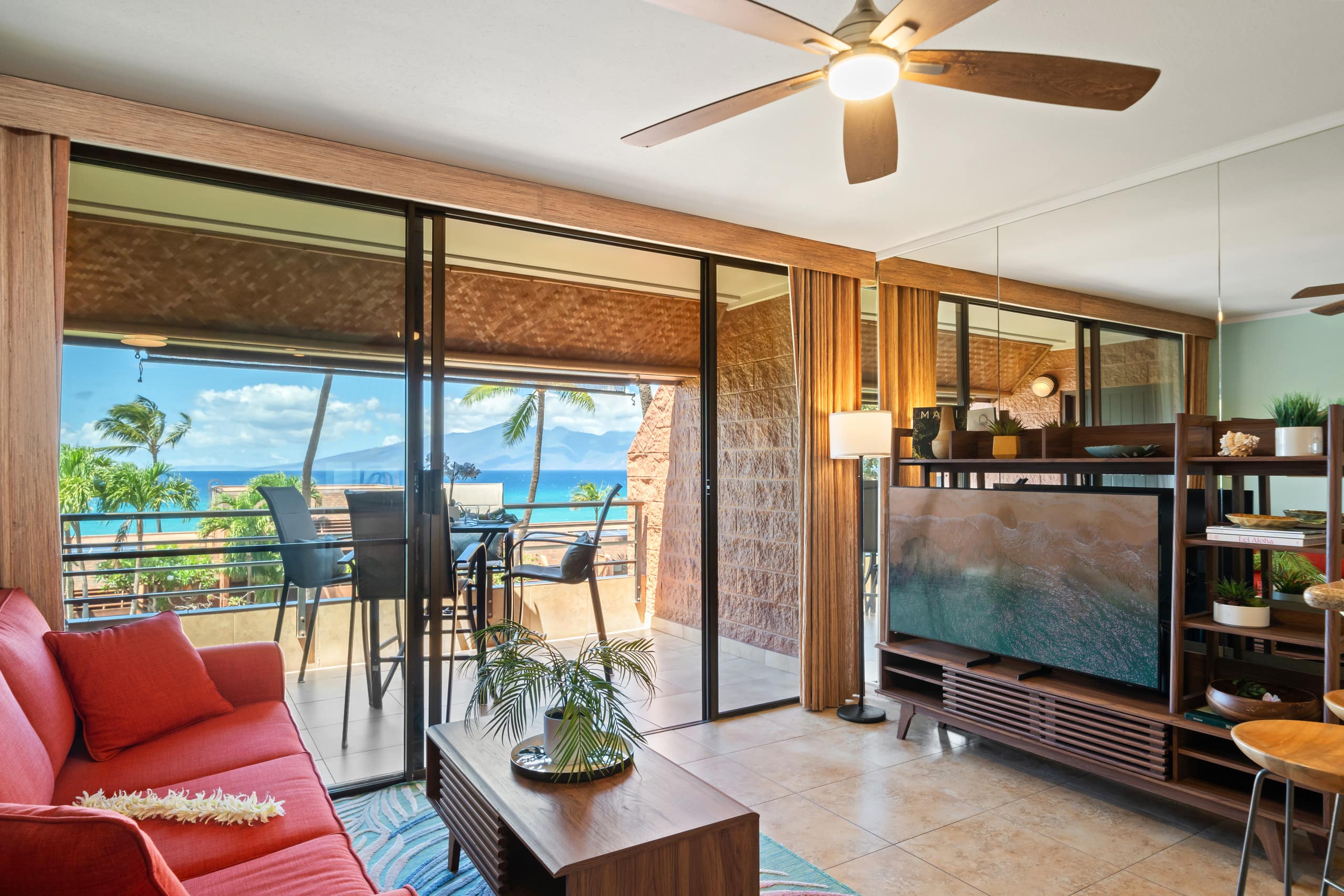 Condo in Lahaina · ★4.71 · 1 bedroom · 2 beds · 1 bath - Image 2
