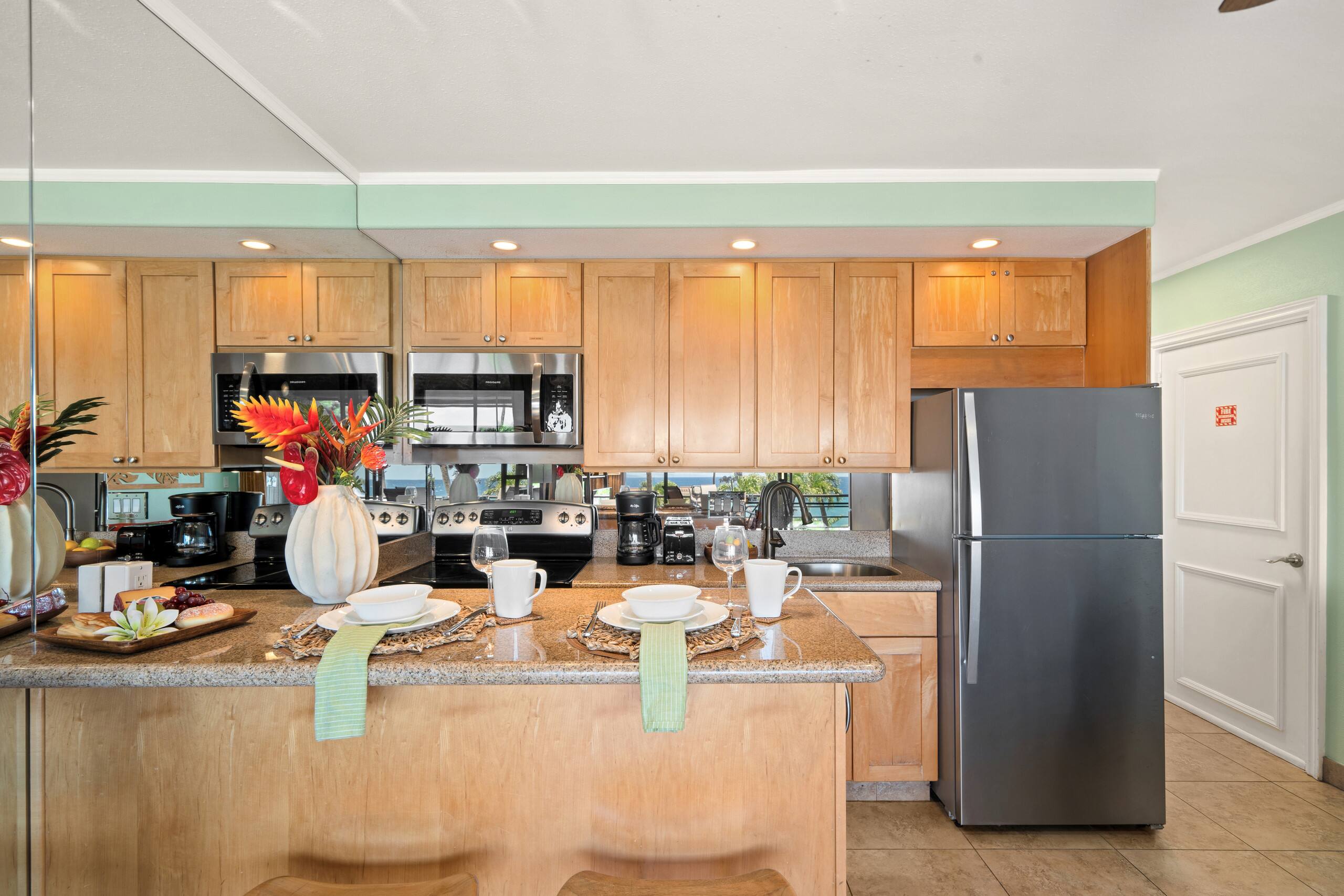 Condo in Lahaina · ★4.71 · 1 bedroom · 2 beds · 1 bath - Image 8
