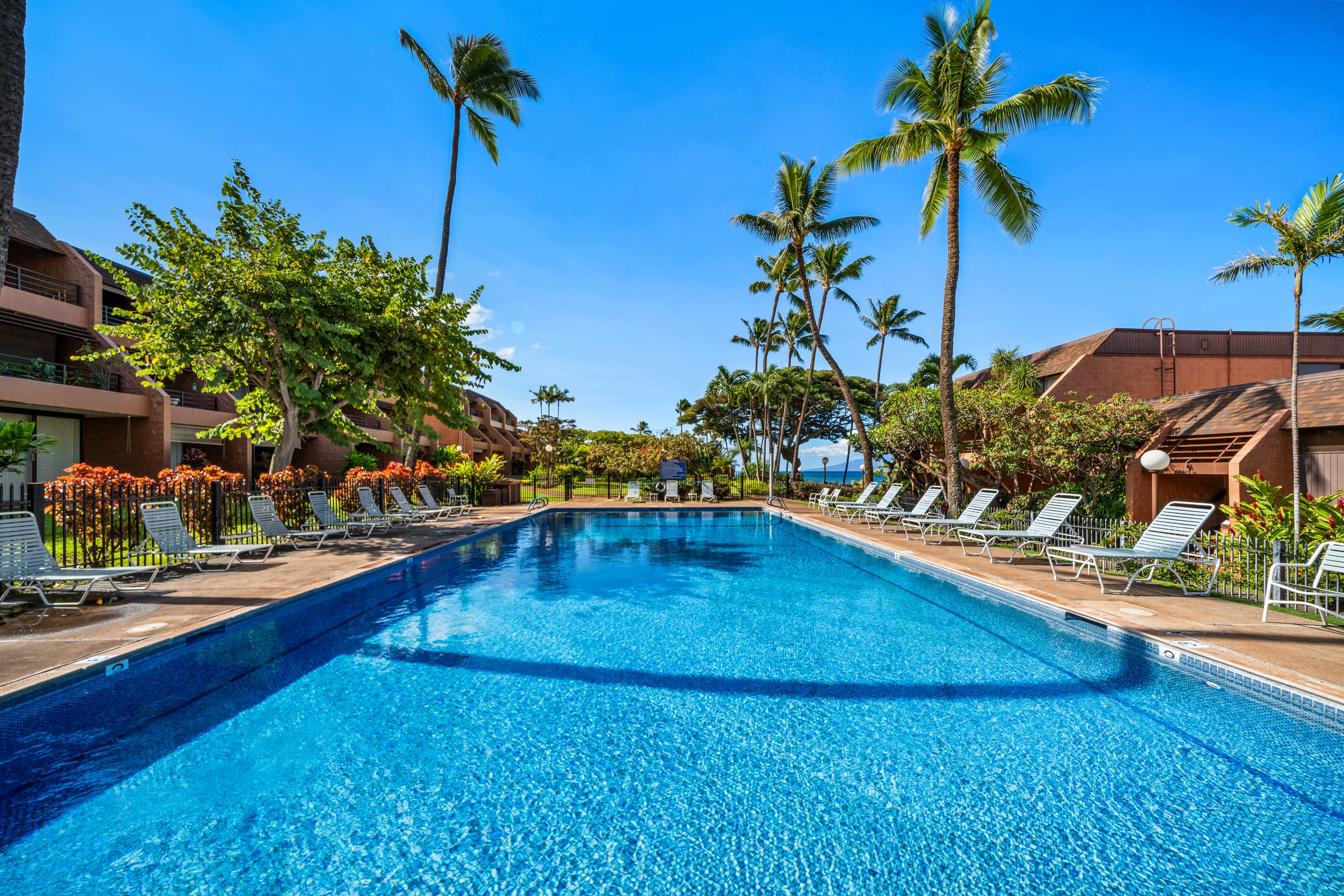 Condo in Lahaina · ★4.71 · 1 bedroom · 2 beds · 1 bath - Image 34