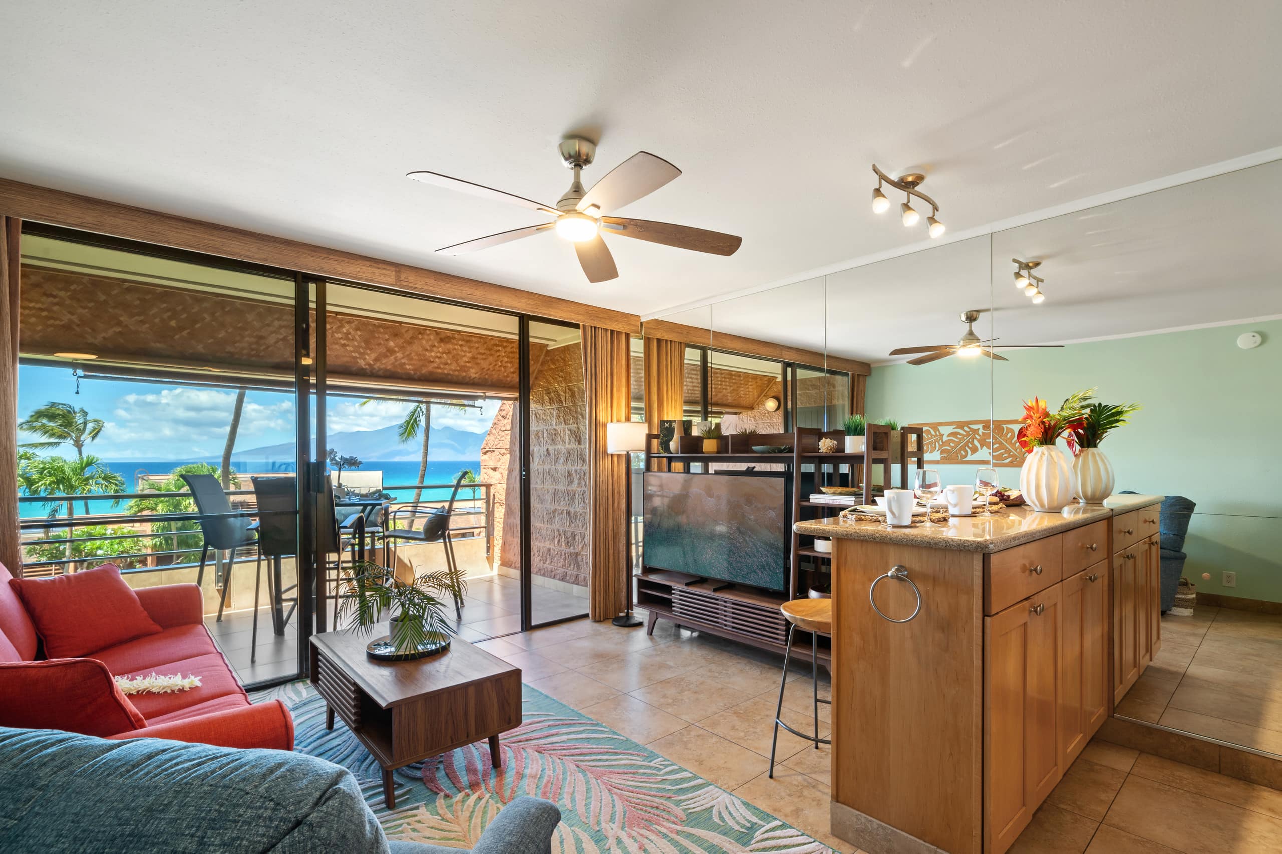 Condo in Lahaina · ★4.71 · 1 bedroom · 2 beds · 1 bath - Image 4