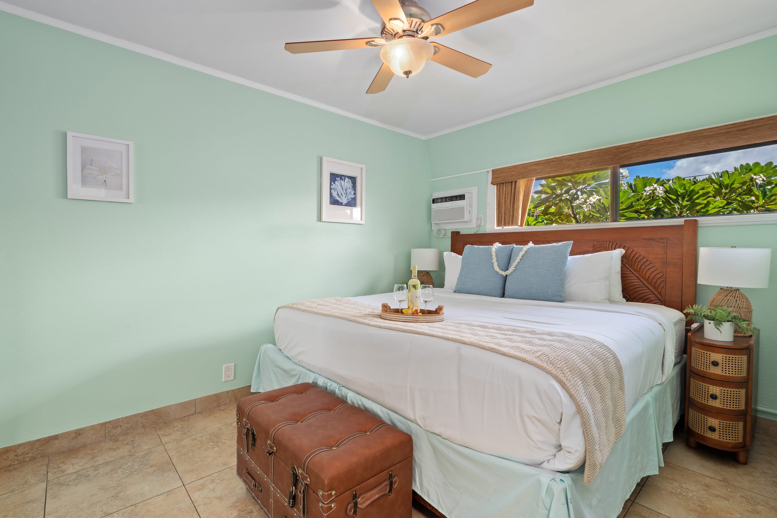 Condo in Lahaina · ★4.71 · 1 bedroom · 2 beds · 1 bath - Image 13