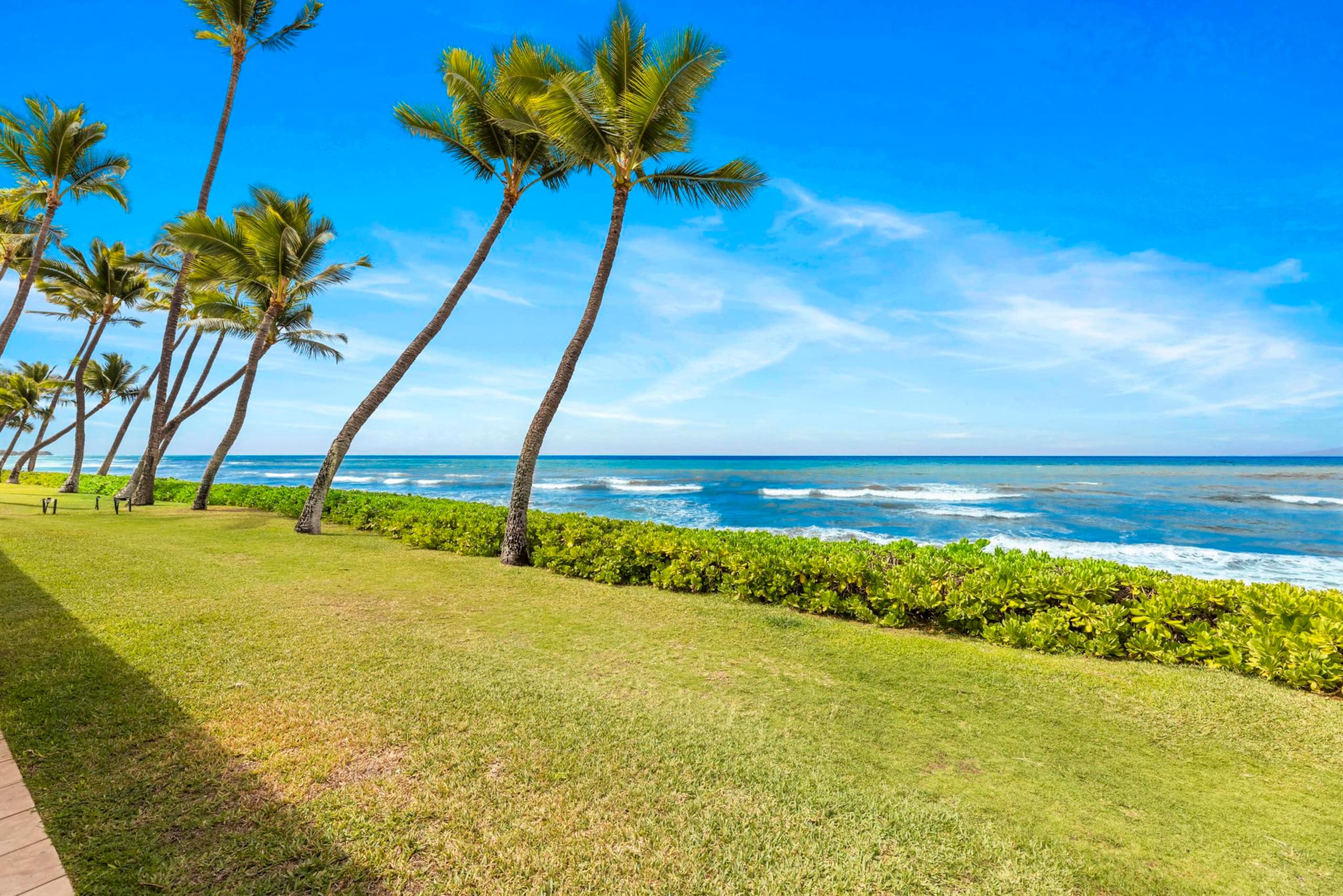Townhouse in Lahaina · ★4.0 · 4 bedrooms · 4 beds · 4 baths - Image 9