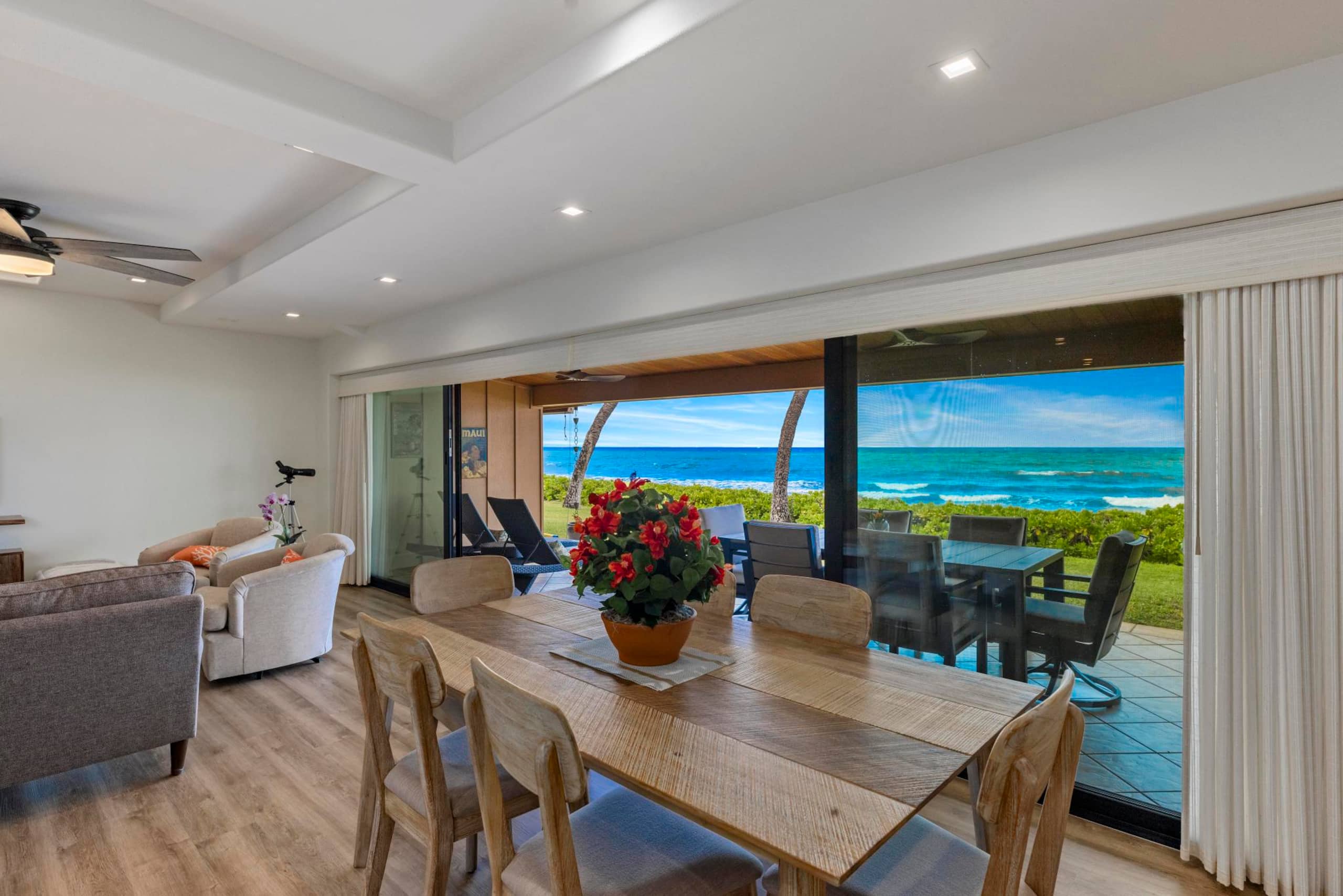Townhouse in Lahaina · ★4.0 · 4 bedrooms · 4 beds · 4 baths - Image 13