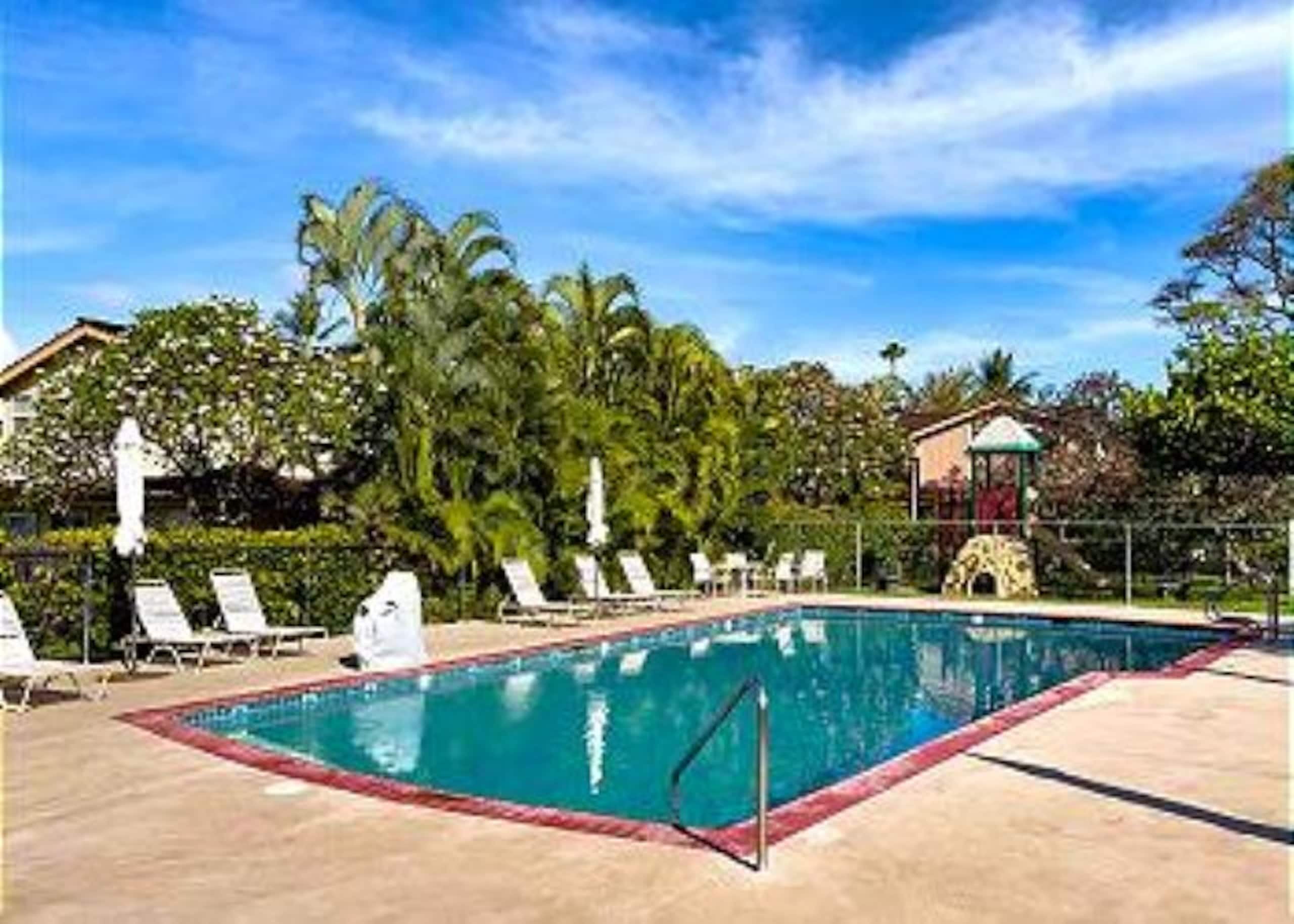Townhouse in Lahaina · ★4.73 · 4 bedrooms · 5 beds · 4 baths - Image 8