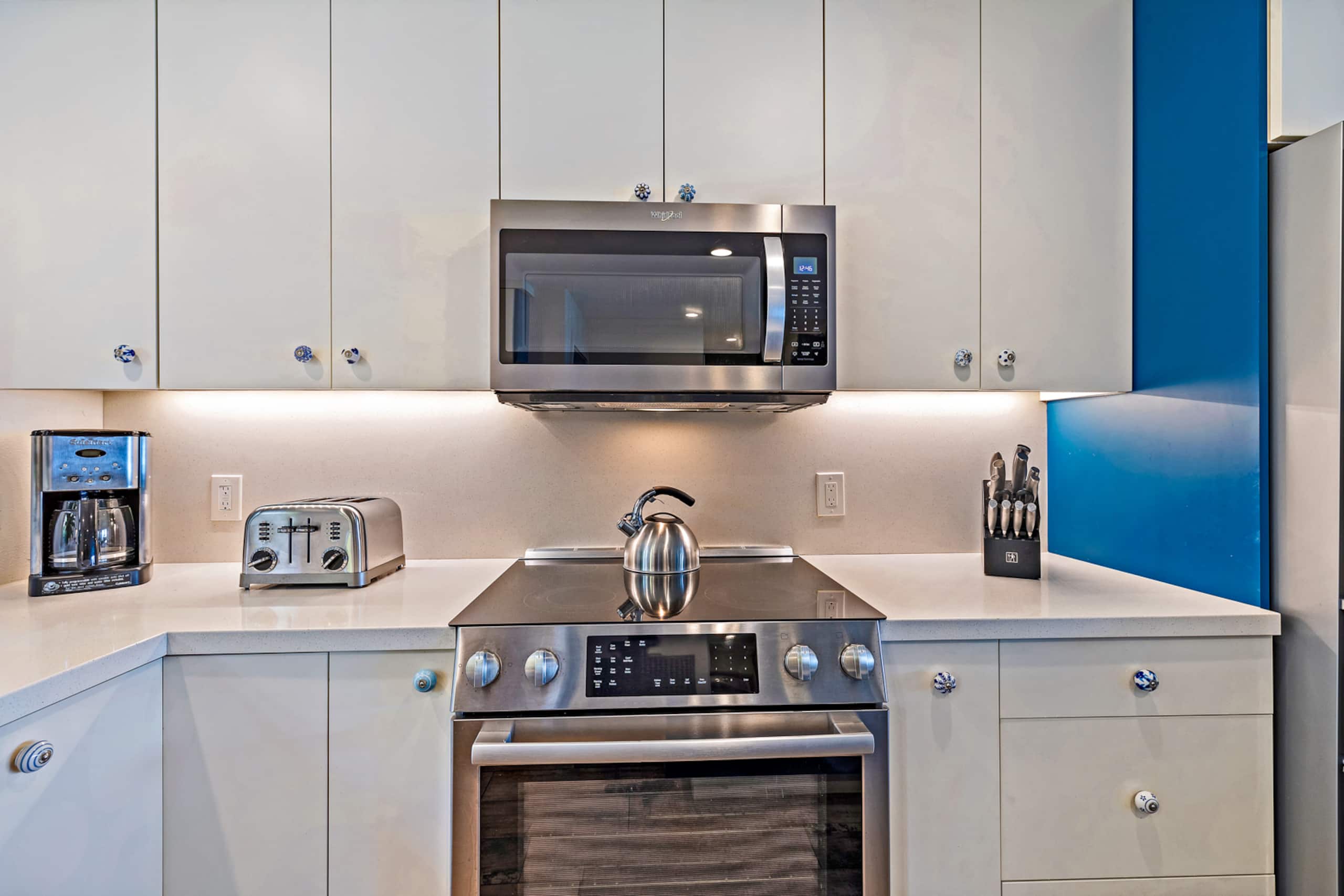 Townhouse in Lahaina · ★4.33 · 3 bedrooms · 4 beds · 2.5 baths - Image 21