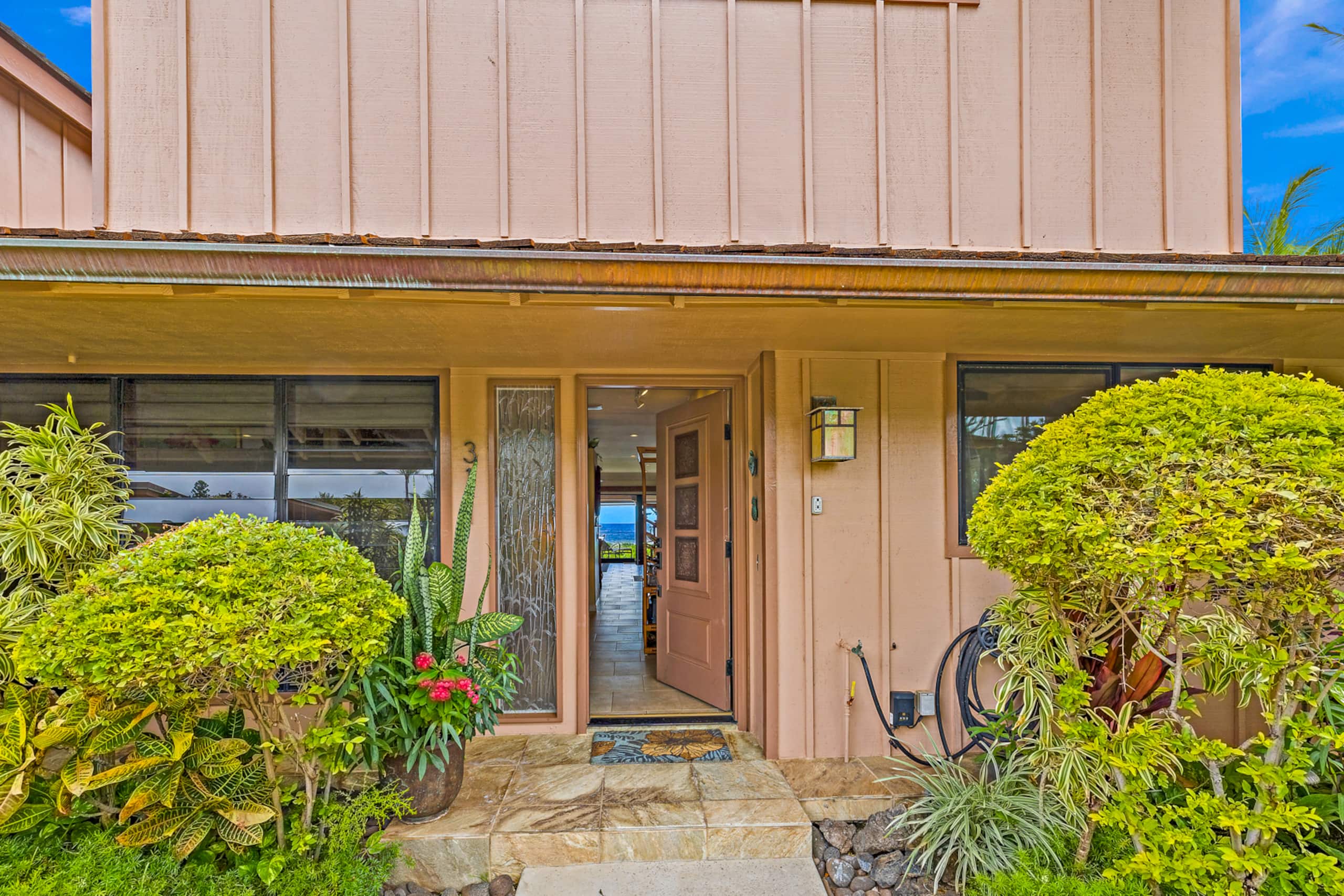Townhouse in Lahaina · ★4.6 · 4 bedrooms · 5 beds · 3.5 baths - Image 41