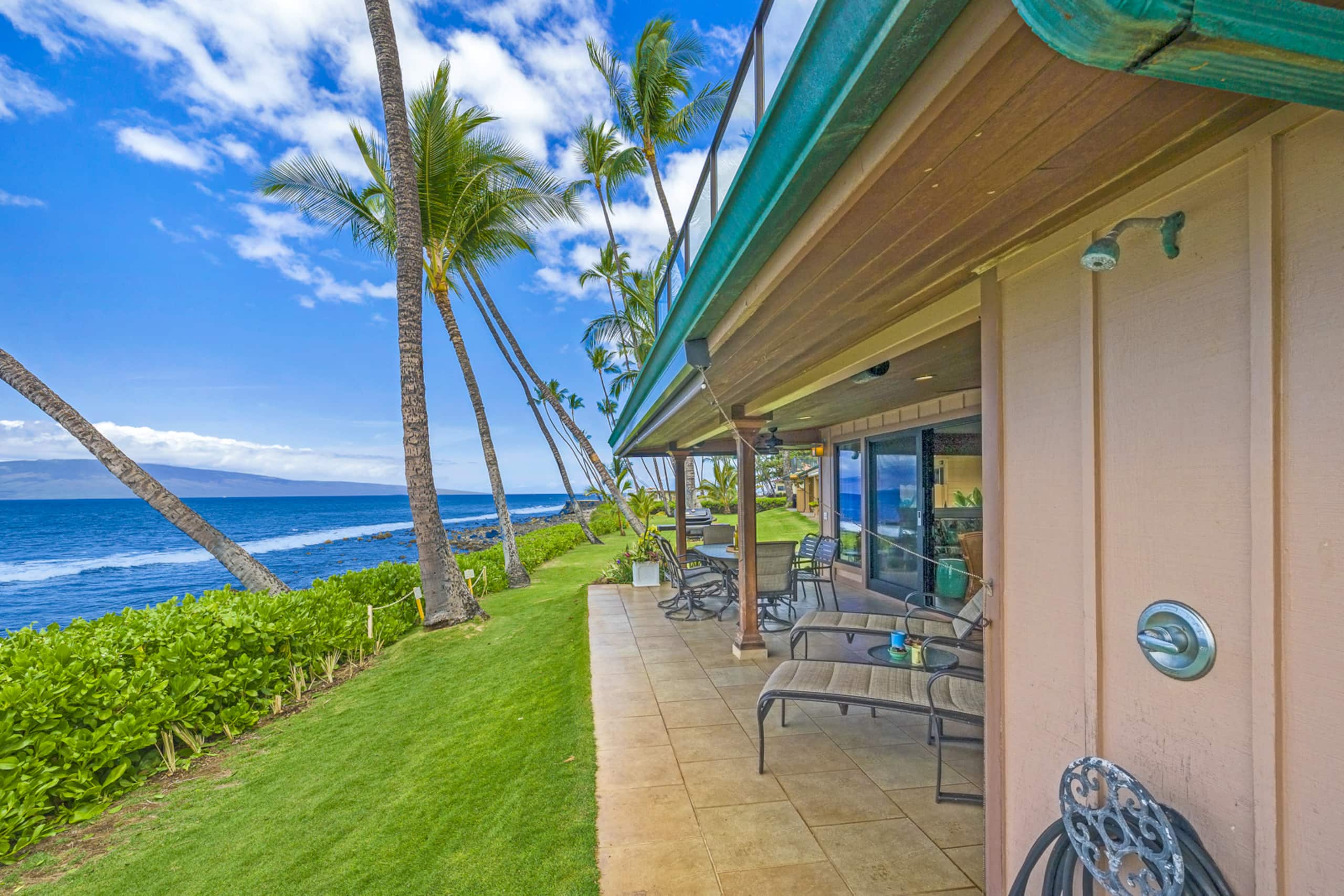 Townhouse in Lahaina · ★4.6 · 4 bedrooms · 5 beds · 3.5 baths - Image 11