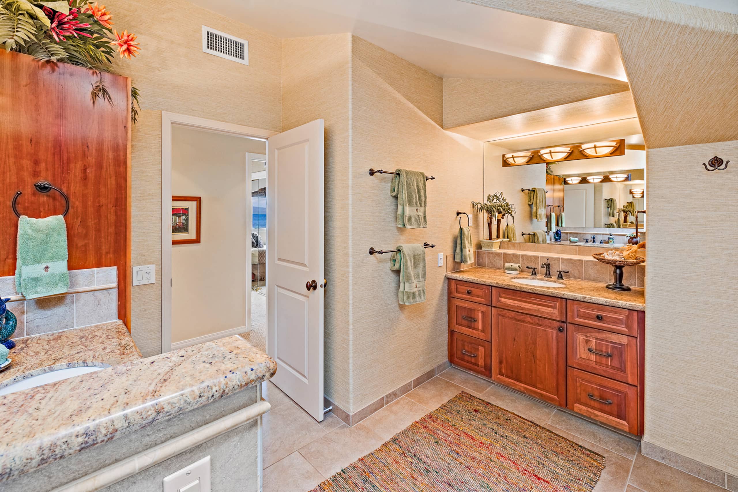 Townhouse in Lahaina · ★4.6 · 4 bedrooms · 5 beds · 3.5 baths - Image 28