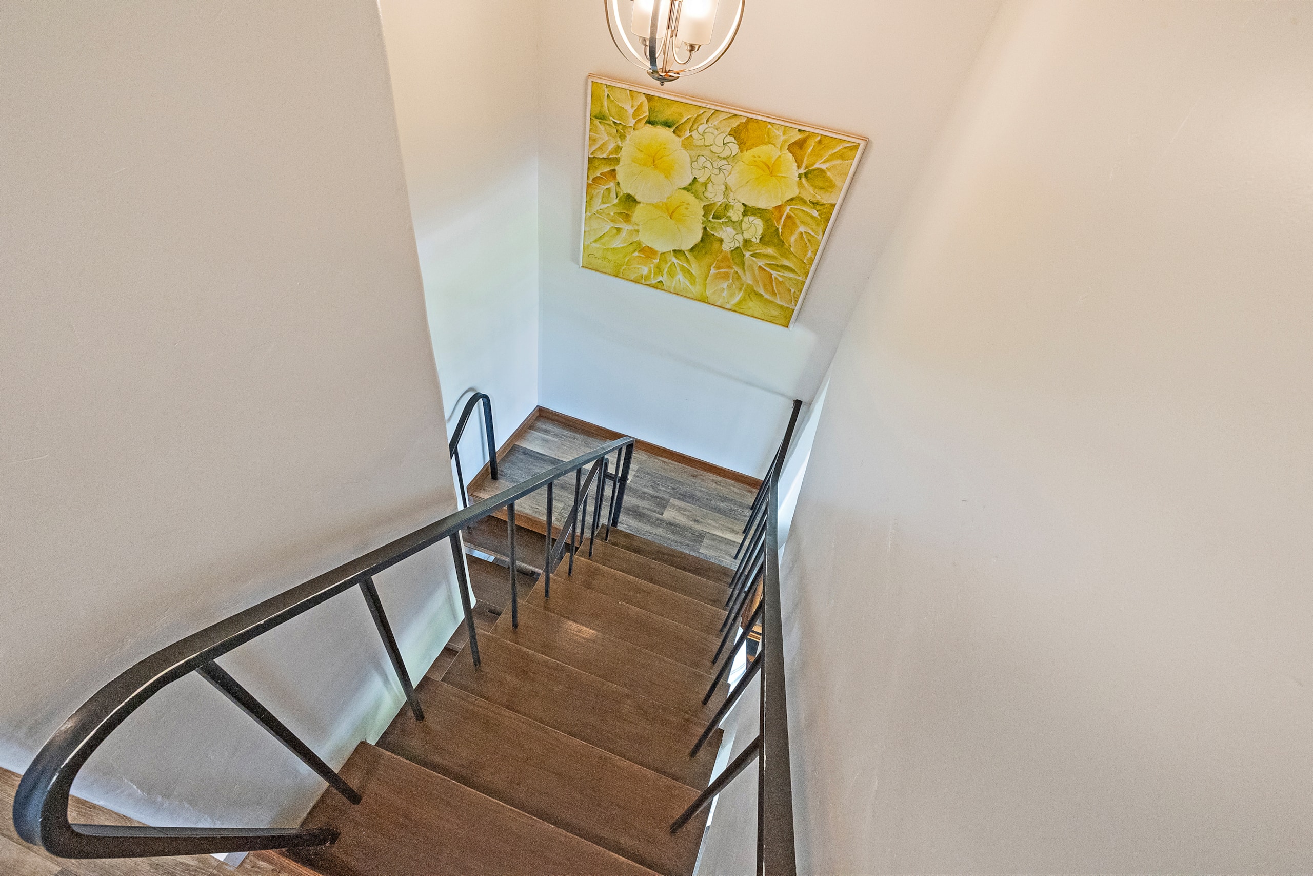 Townhouse in Lahaina · ★4.75 · 2 bedrooms · 3 beds · 2.5 baths - Image 17
