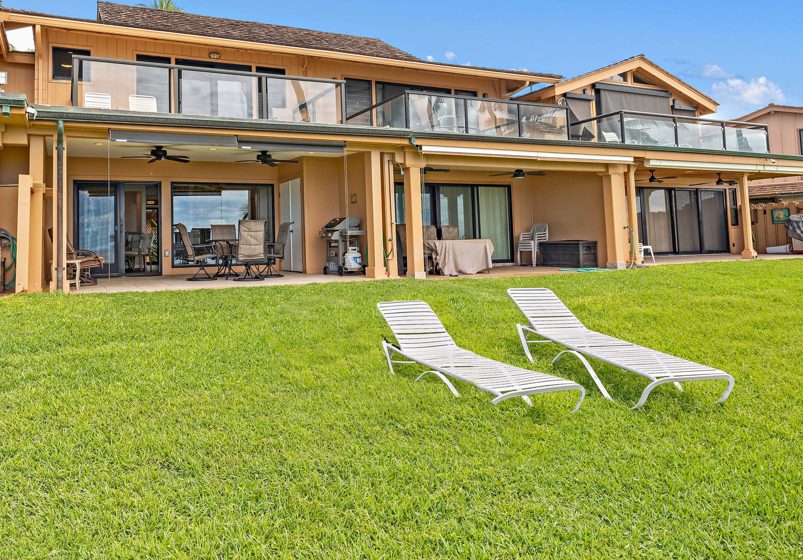 Townhouse in Lahaina · ★4.75 · 2 bedrooms · 3 beds · 2.5 baths - Image 43