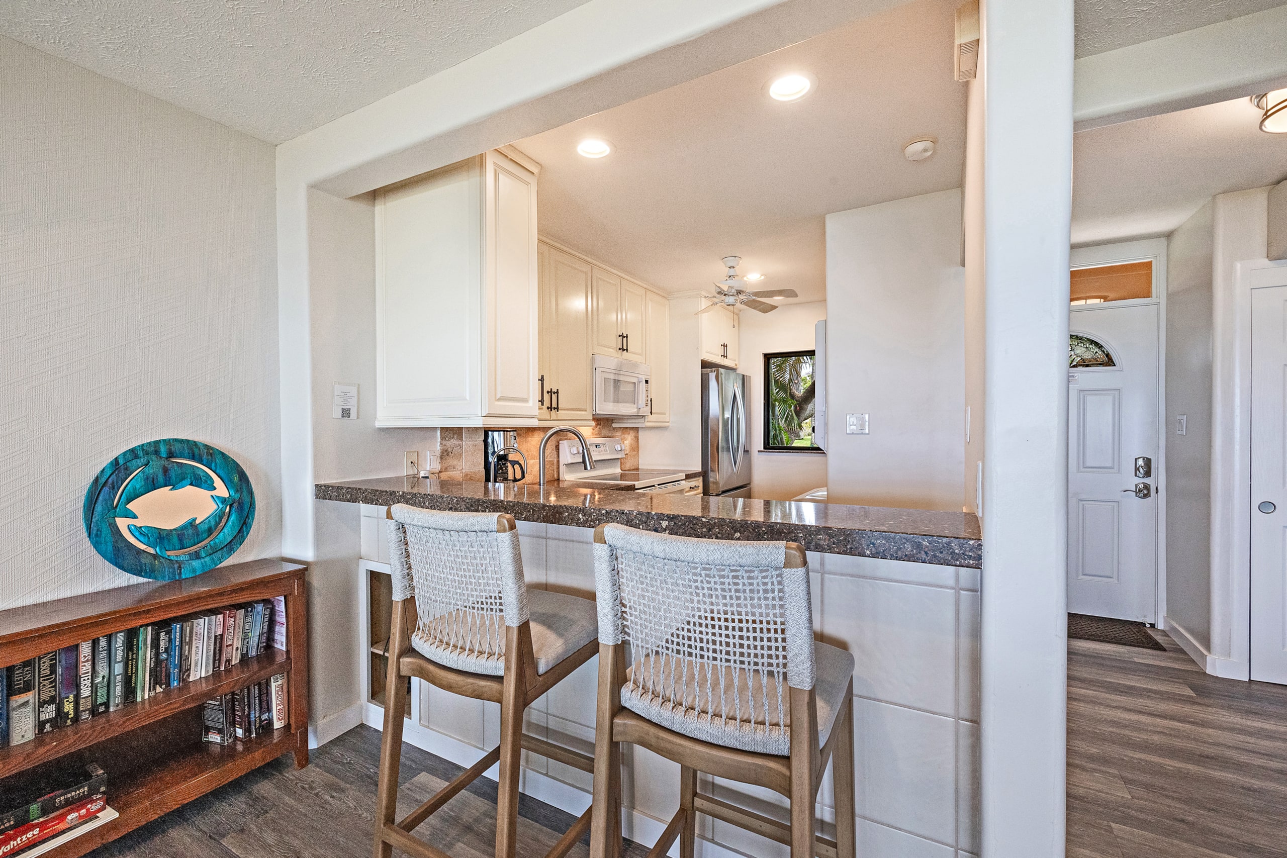 Townhouse in Lahaina · ★4.75 · 2 bedrooms · 3 beds · 2.5 baths - Image 32