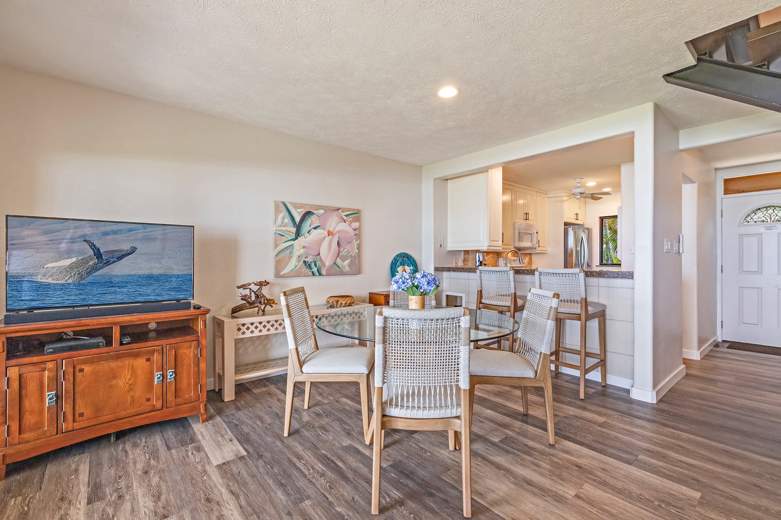 Townhouse in Lahaina · ★4.75 · 2 bedrooms · 3 beds · 2.5 baths - Image 25