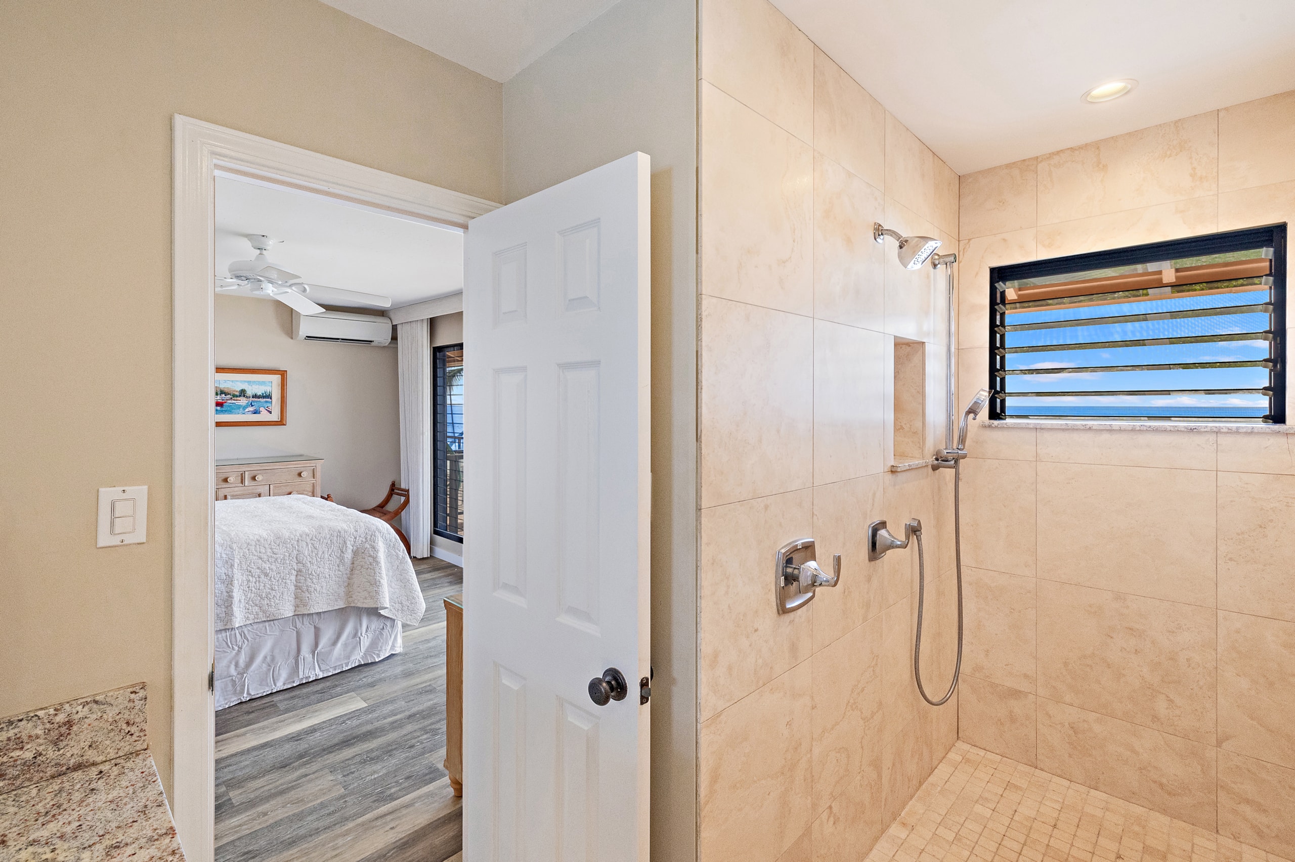 Townhouse in Lahaina · ★4.75 · 2 bedrooms · 3 beds · 2.5 baths - Image 13