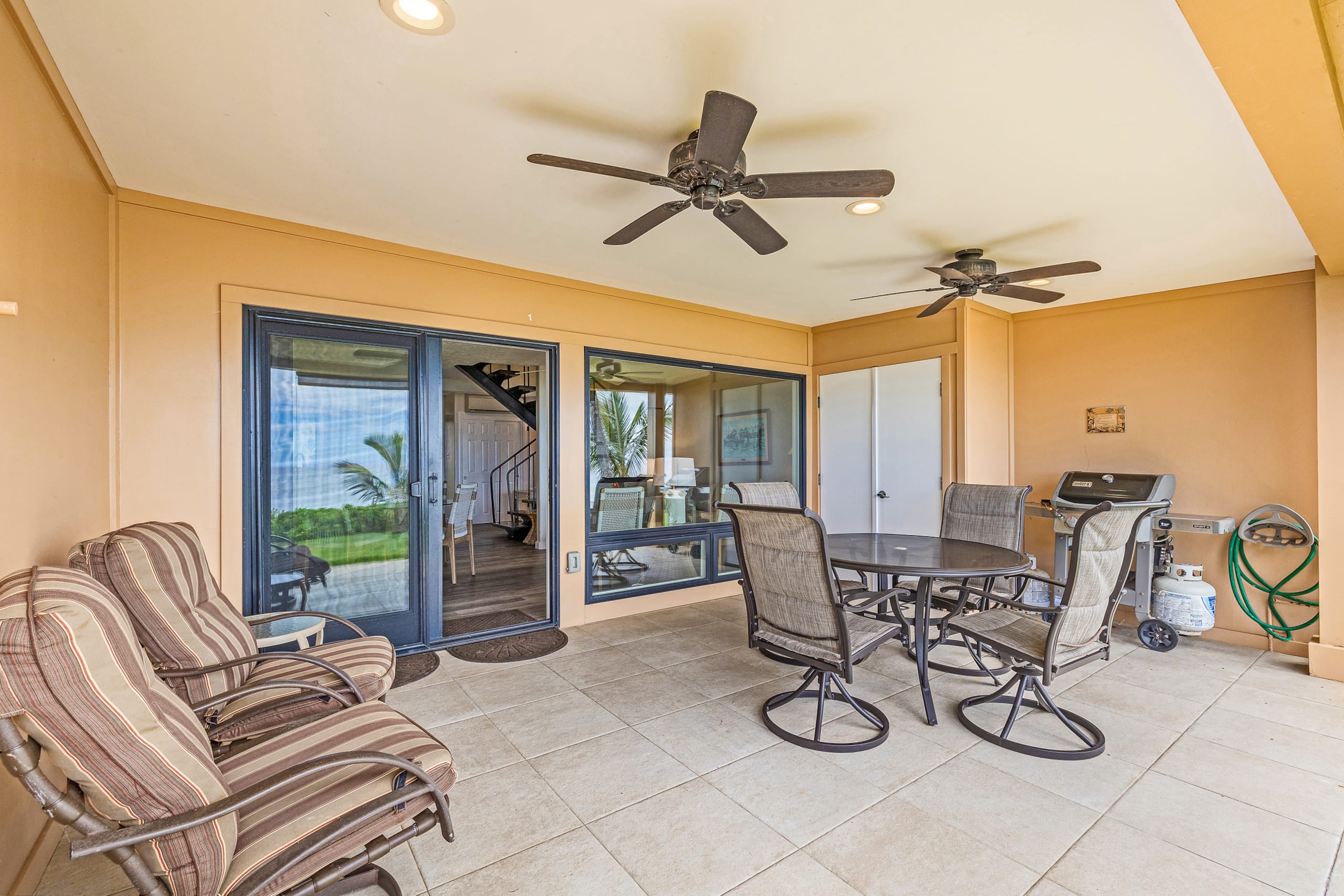 Townhouse in Lahaina · ★4.75 · 2 bedrooms · 3 beds · 2.5 baths - Image 22