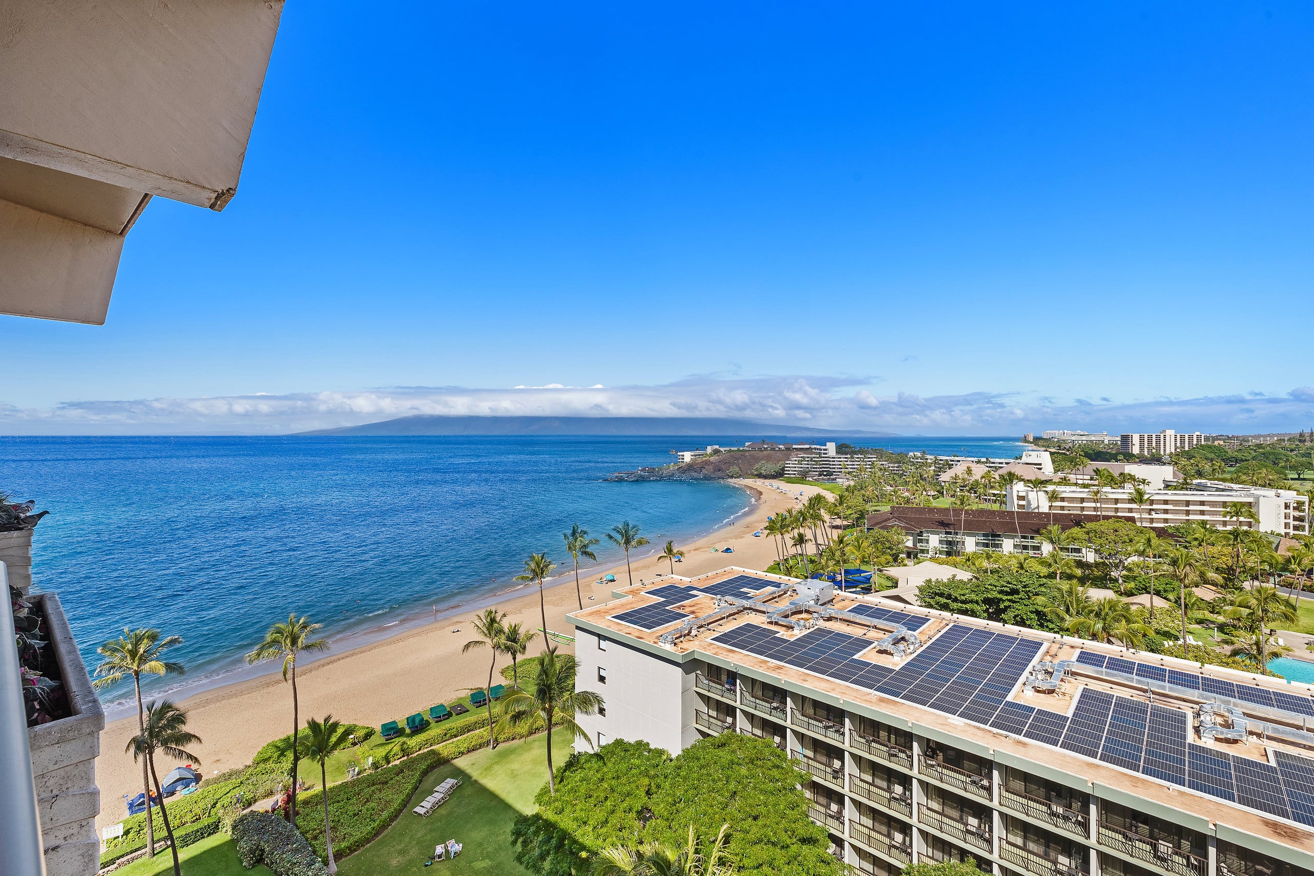Condo in Lahaina · ★4.82 · Studio · 1 bed · No bathroom - Image 33