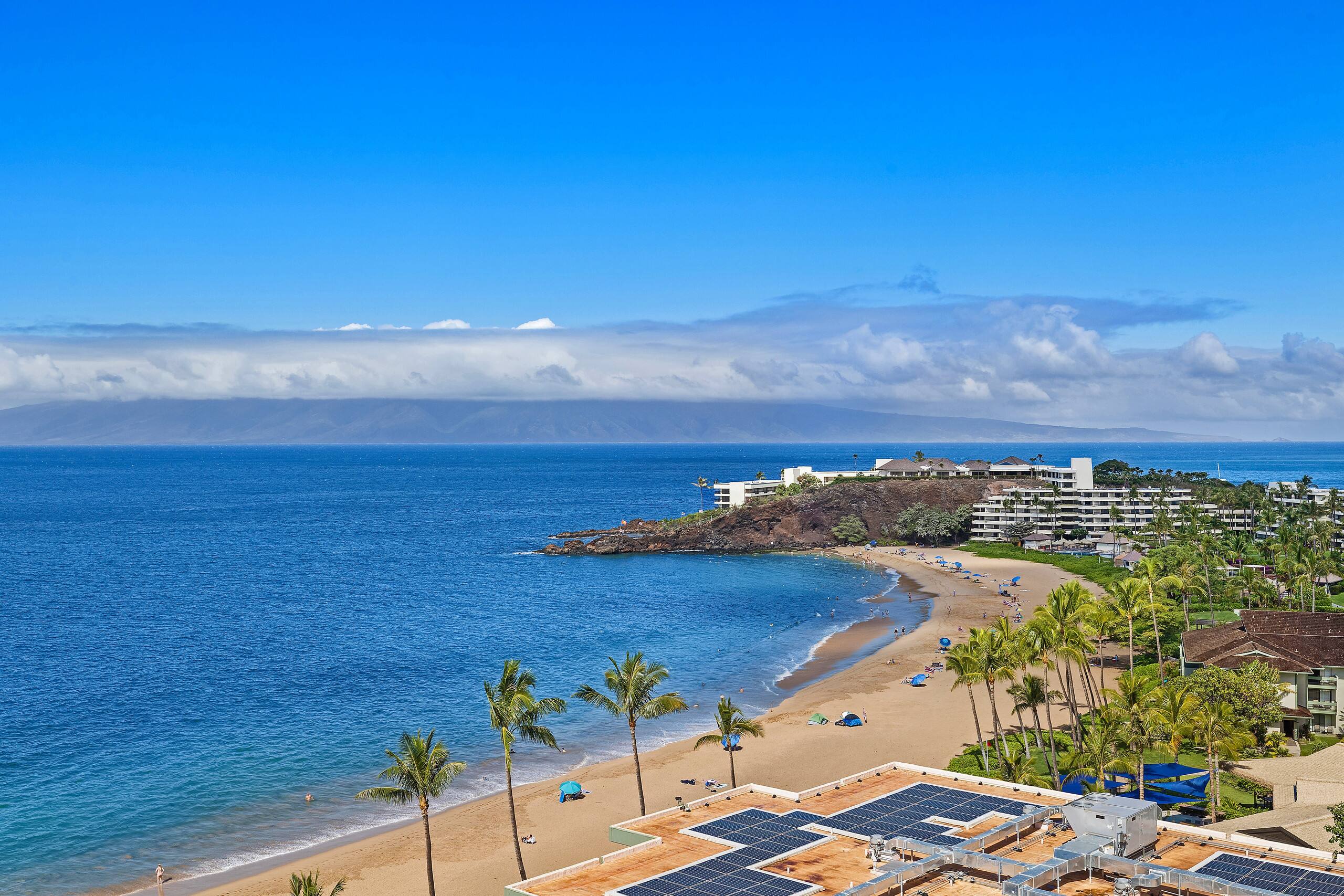 Condo in Lahaina · ★4.82 · Studio · 1 bed · No bathroom - Image 34