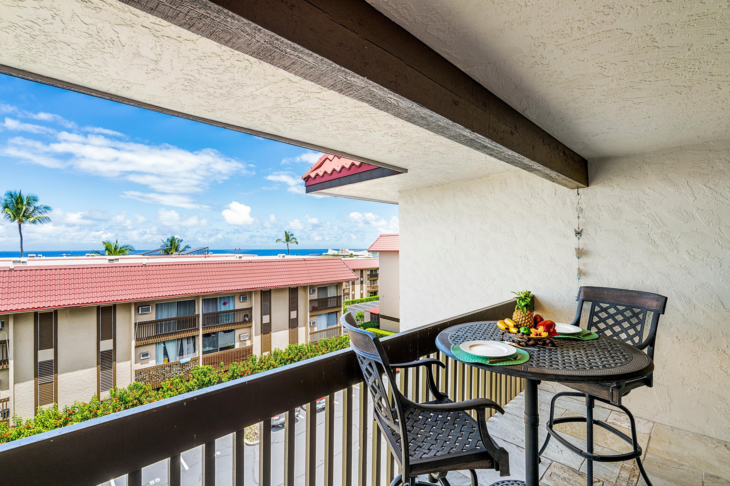 Kona Mansions#229 Top Floor, 2 story Unit w/Ocean - Image 14