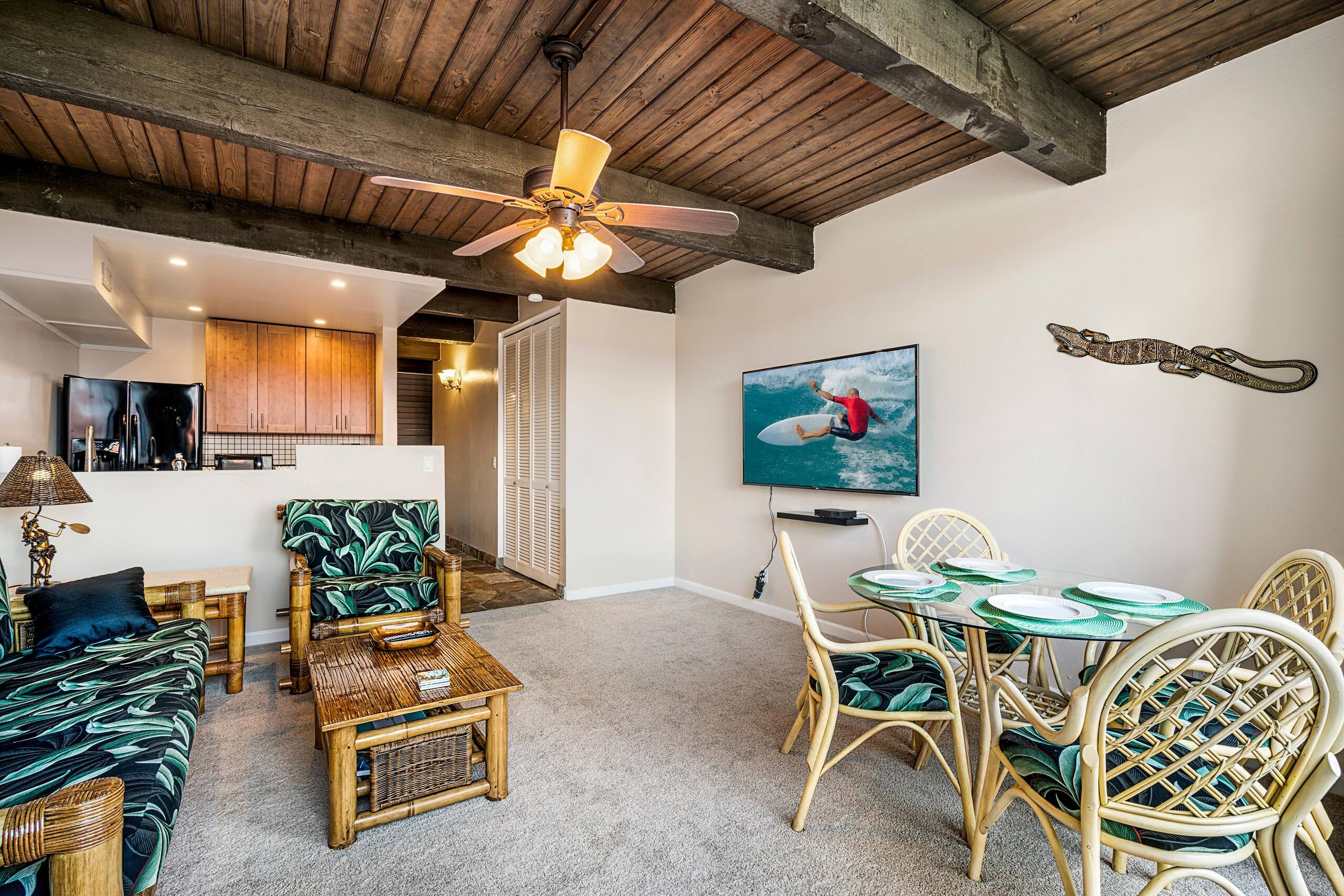 Kona Mansions#229 Top Floor, 2 story Unit w/Ocean - Image 13