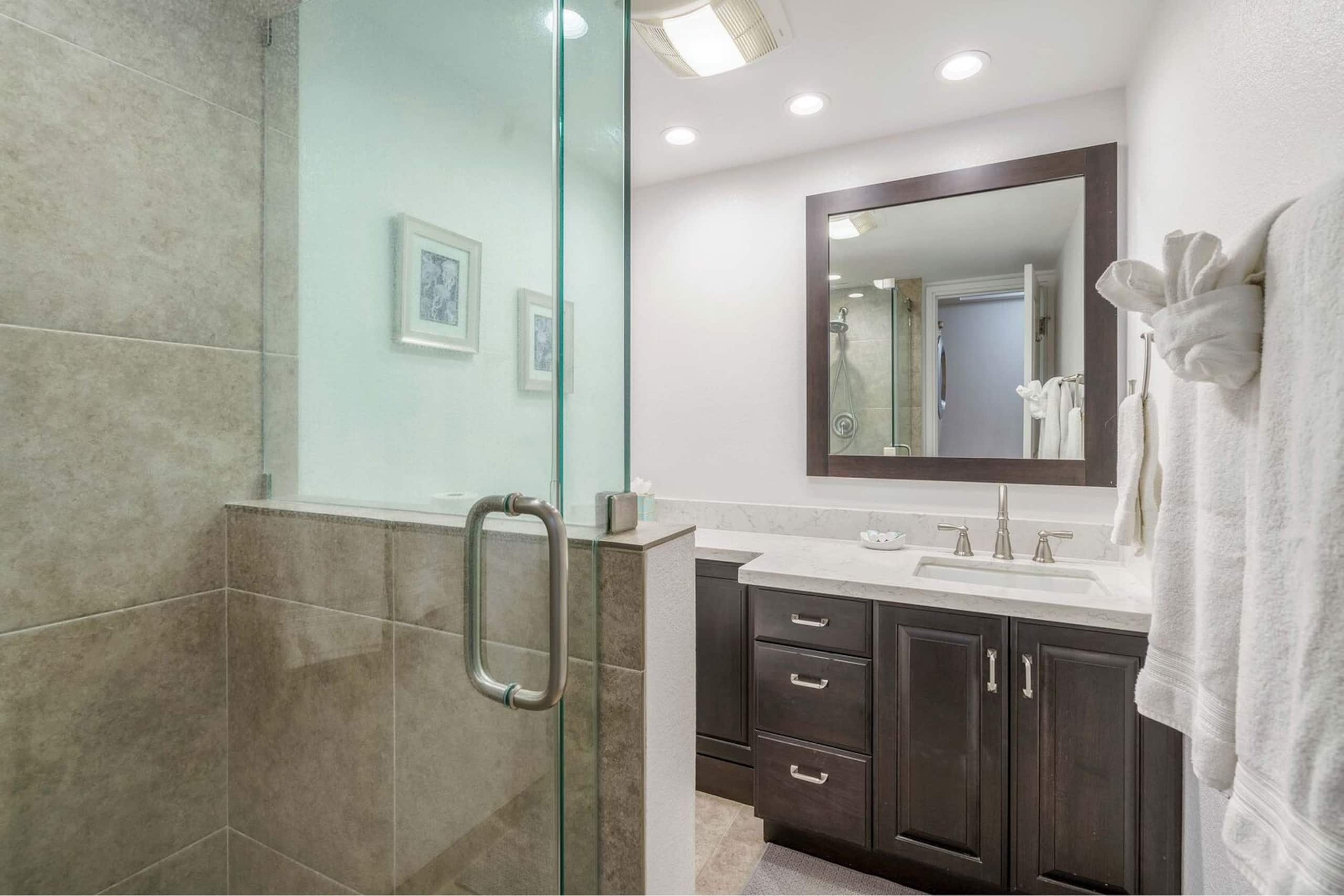 Condo in Kihei · ★4.93 · 1 bedroom · 2 beds · 2 private baths - Image 21