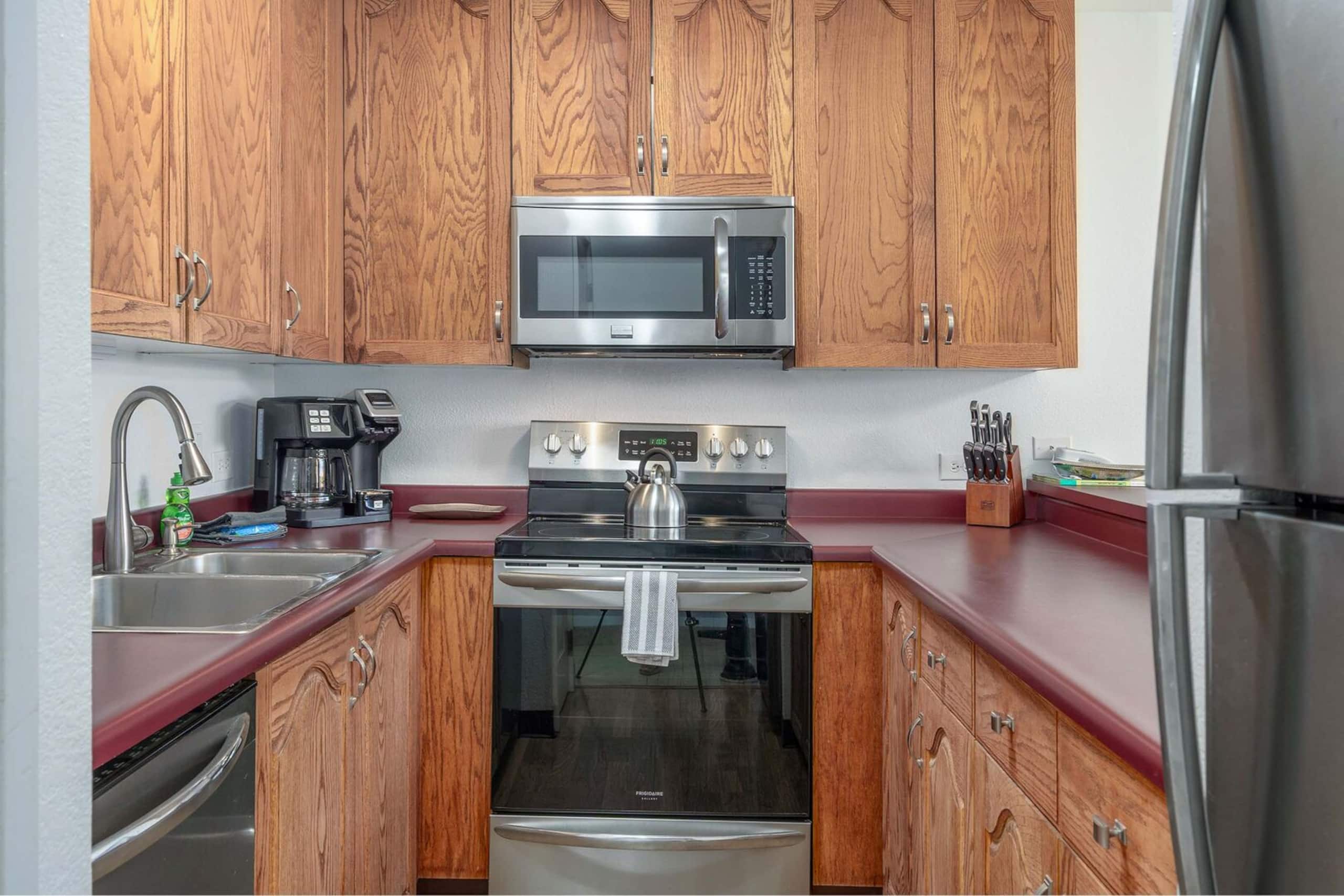 Condo in Kihei · ★4.93 · 1 bedroom · 2 beds · 2 private baths - Image 16
