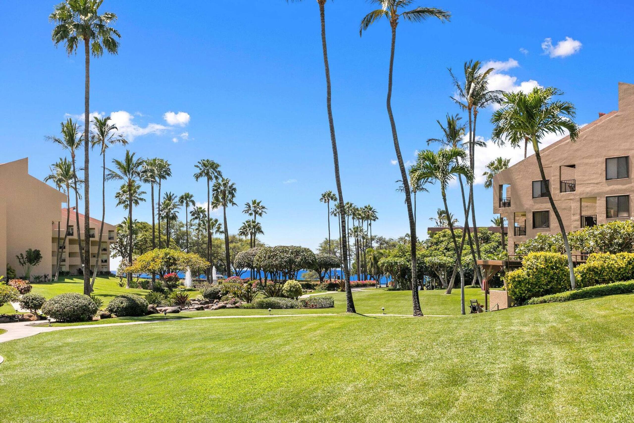 Condo in Kihei · ★4.93 · 1 bedroom · 2 beds · 2 private baths - Image 42