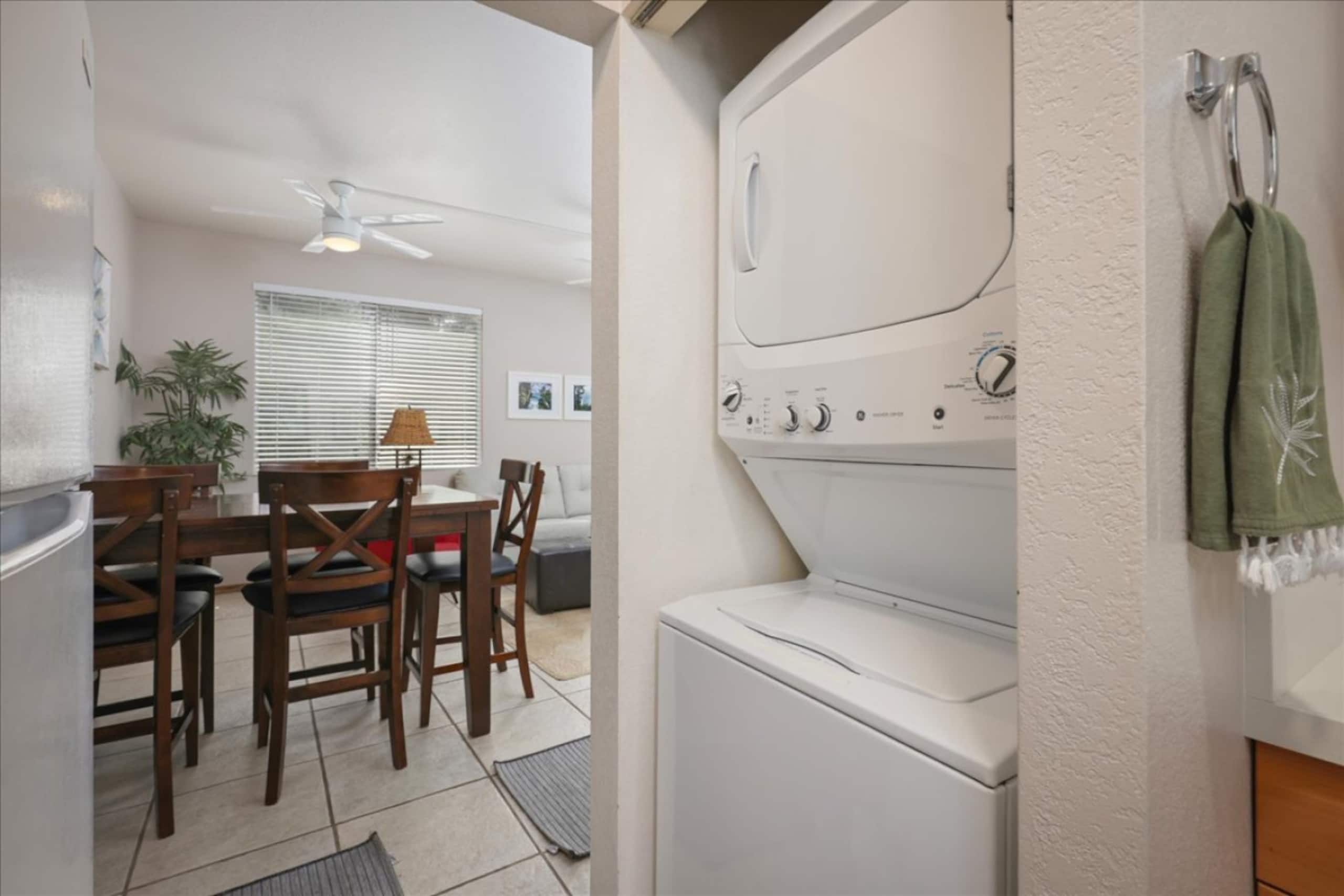 Condo in Kailua-Kona · ★4.65 · 2 bedrooms · 2 beds · 2 private baths - Image 17