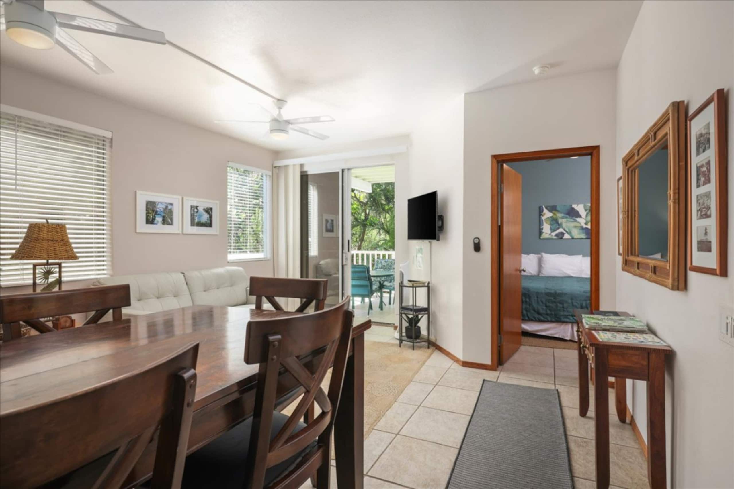 Condo in Kailua-Kona · ★4.65 · 2 bedrooms · 2 beds · 2 private baths - Image 7